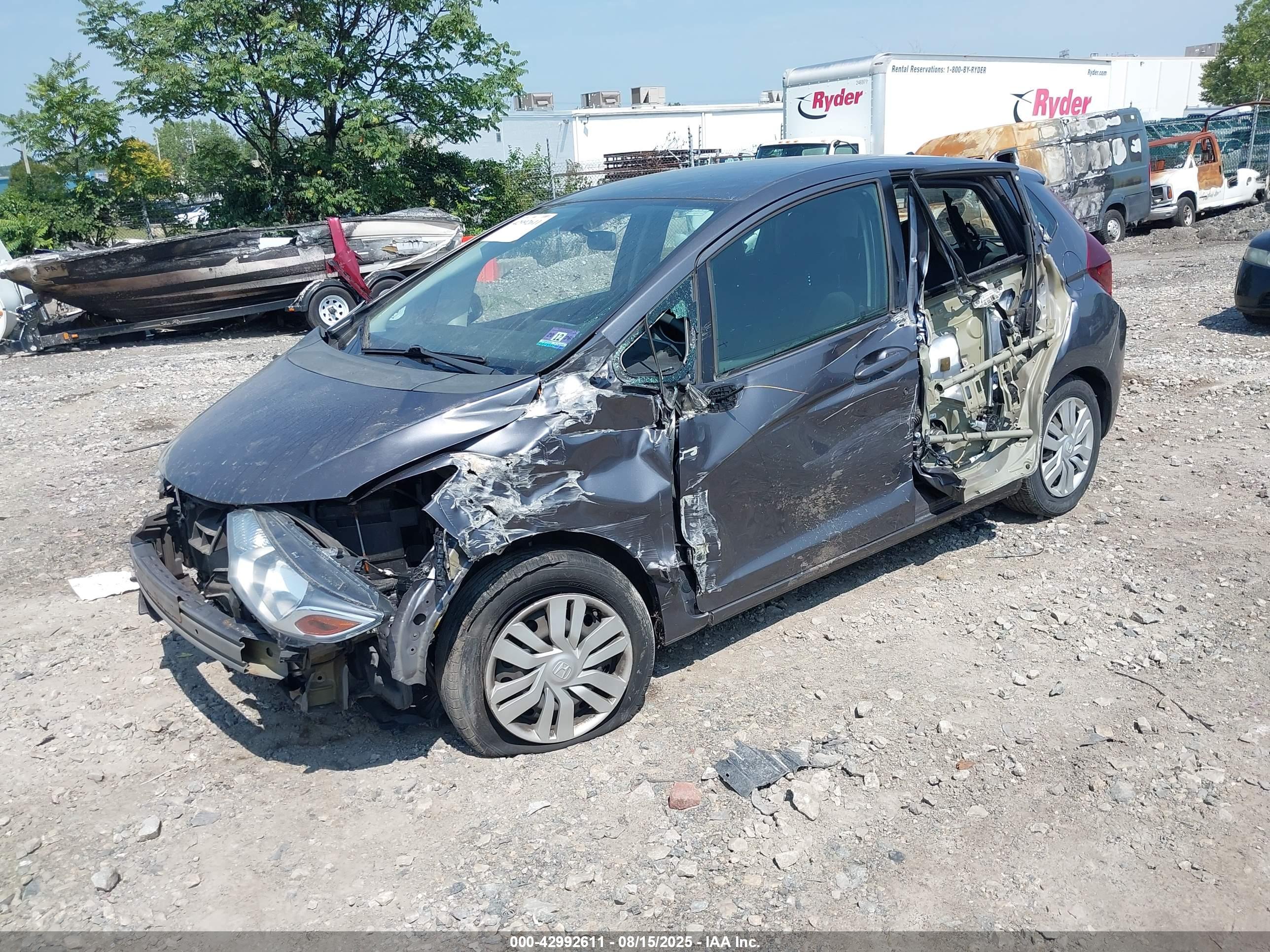 HONDA FIT image 2