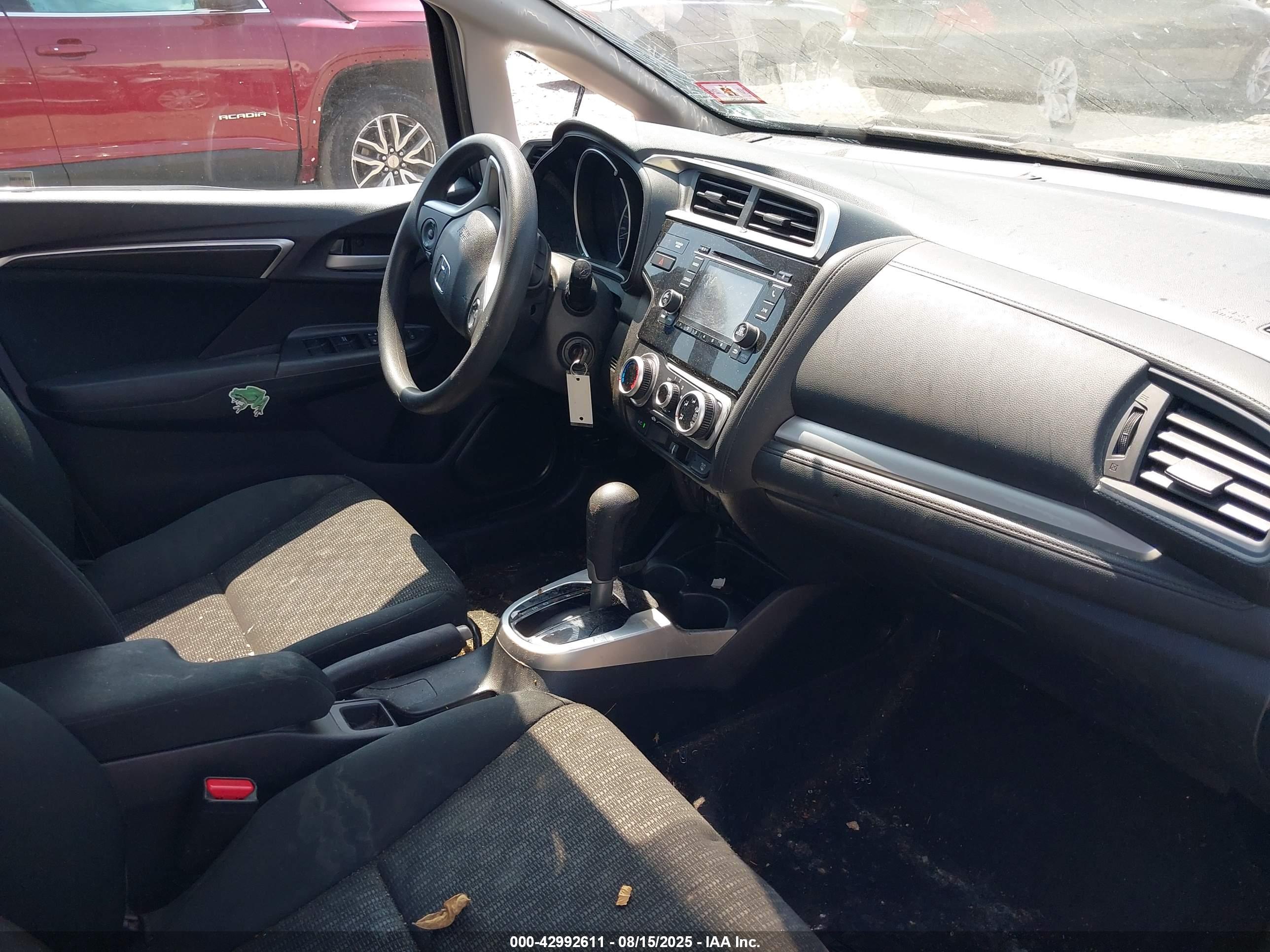 HONDA FIT image 5