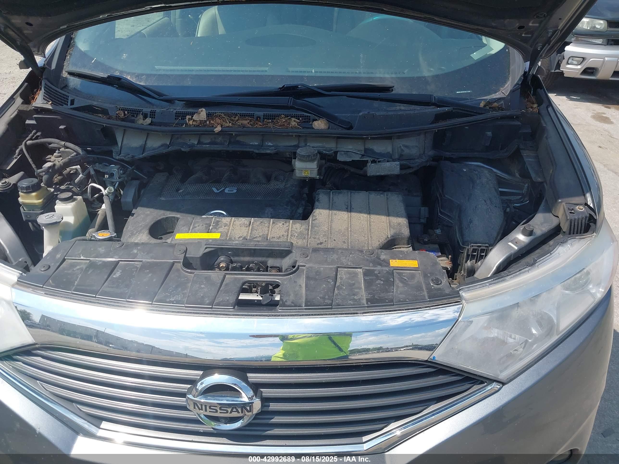 NISSAN QUEST image 10