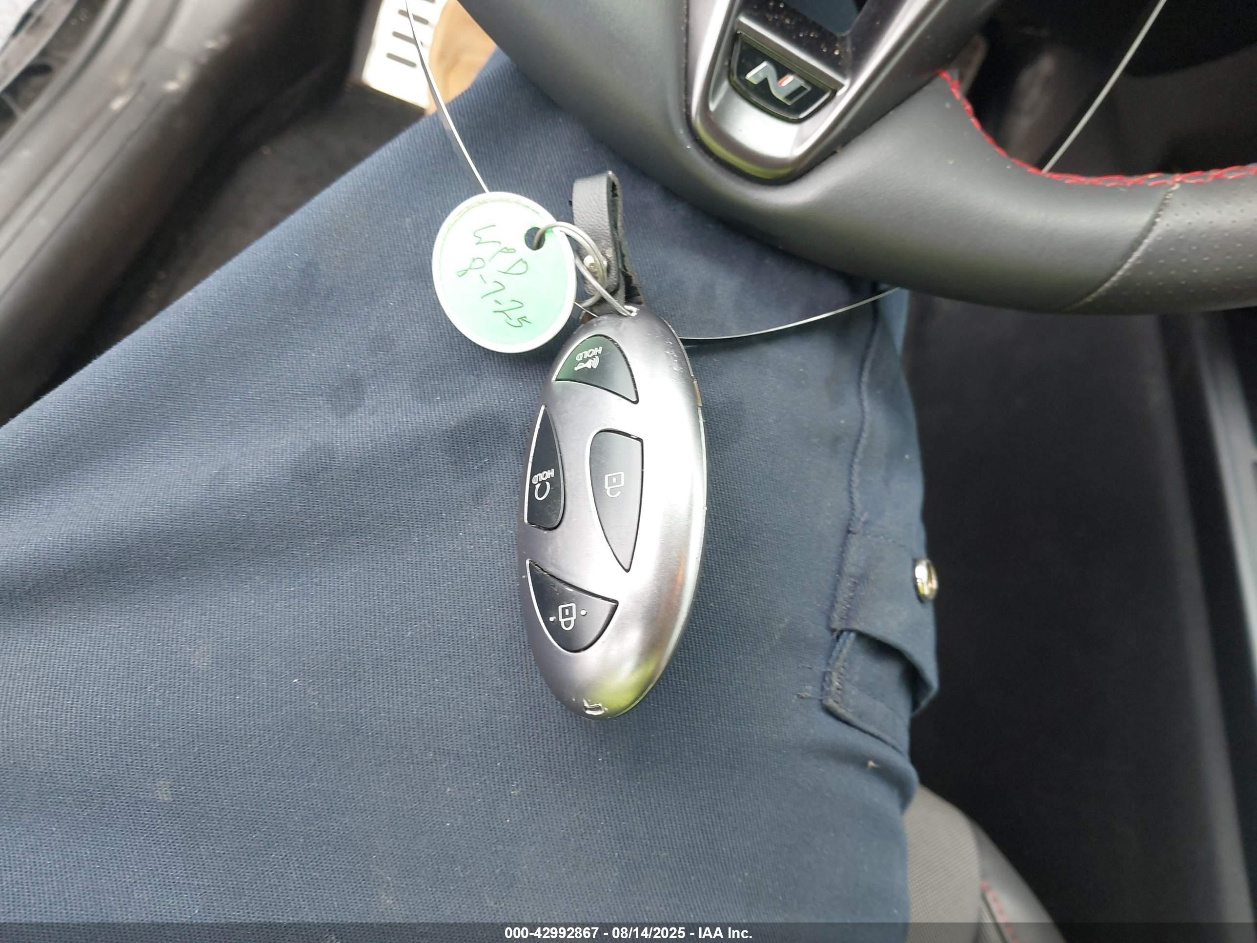 HYUNDAI ELANTRA image 11