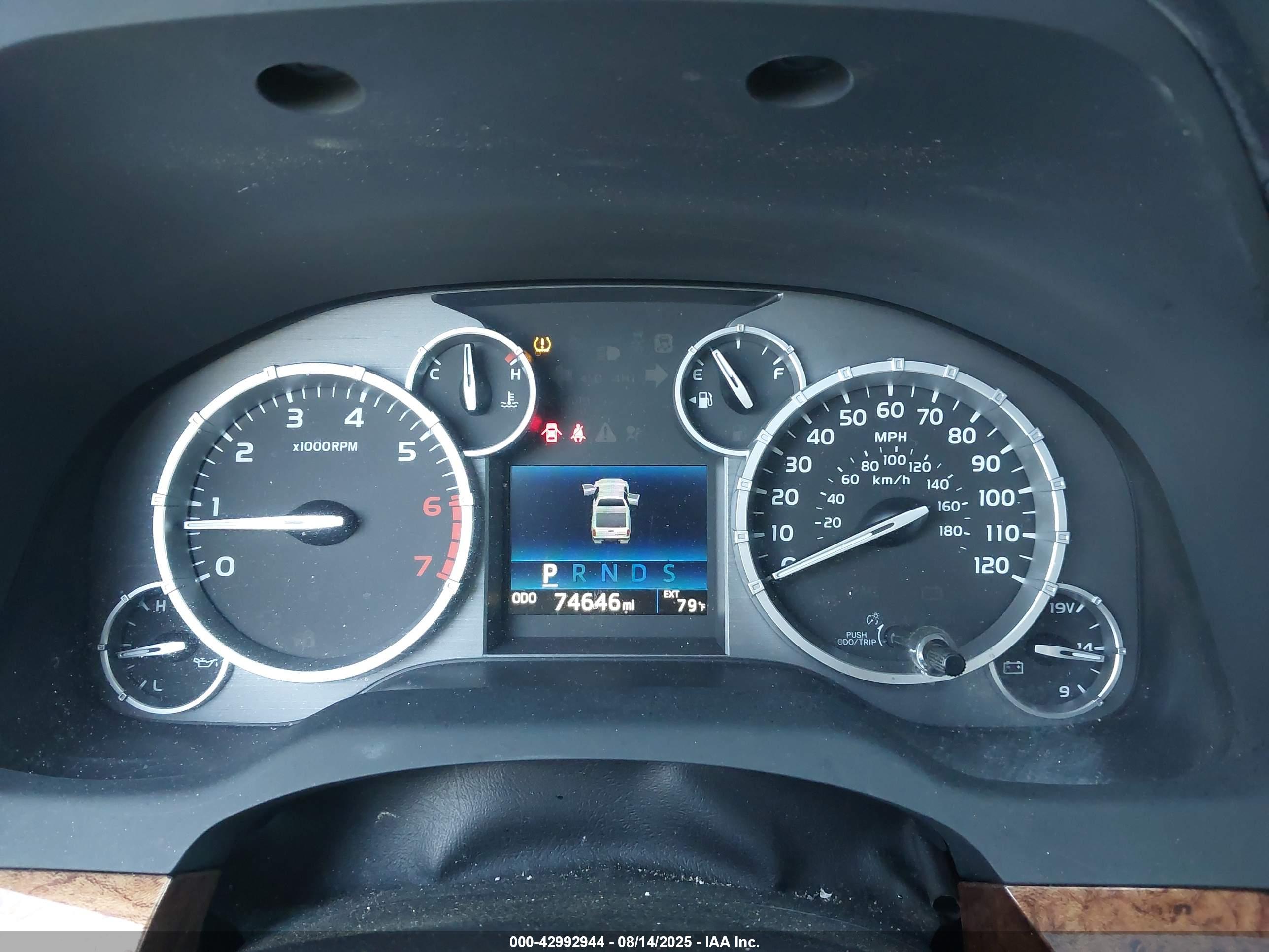 TOYOTA TUNDRA image 7