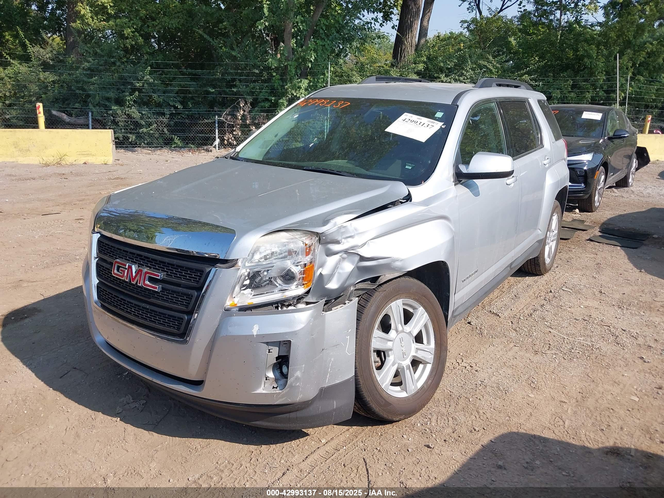 GMC TERRAIN image 2