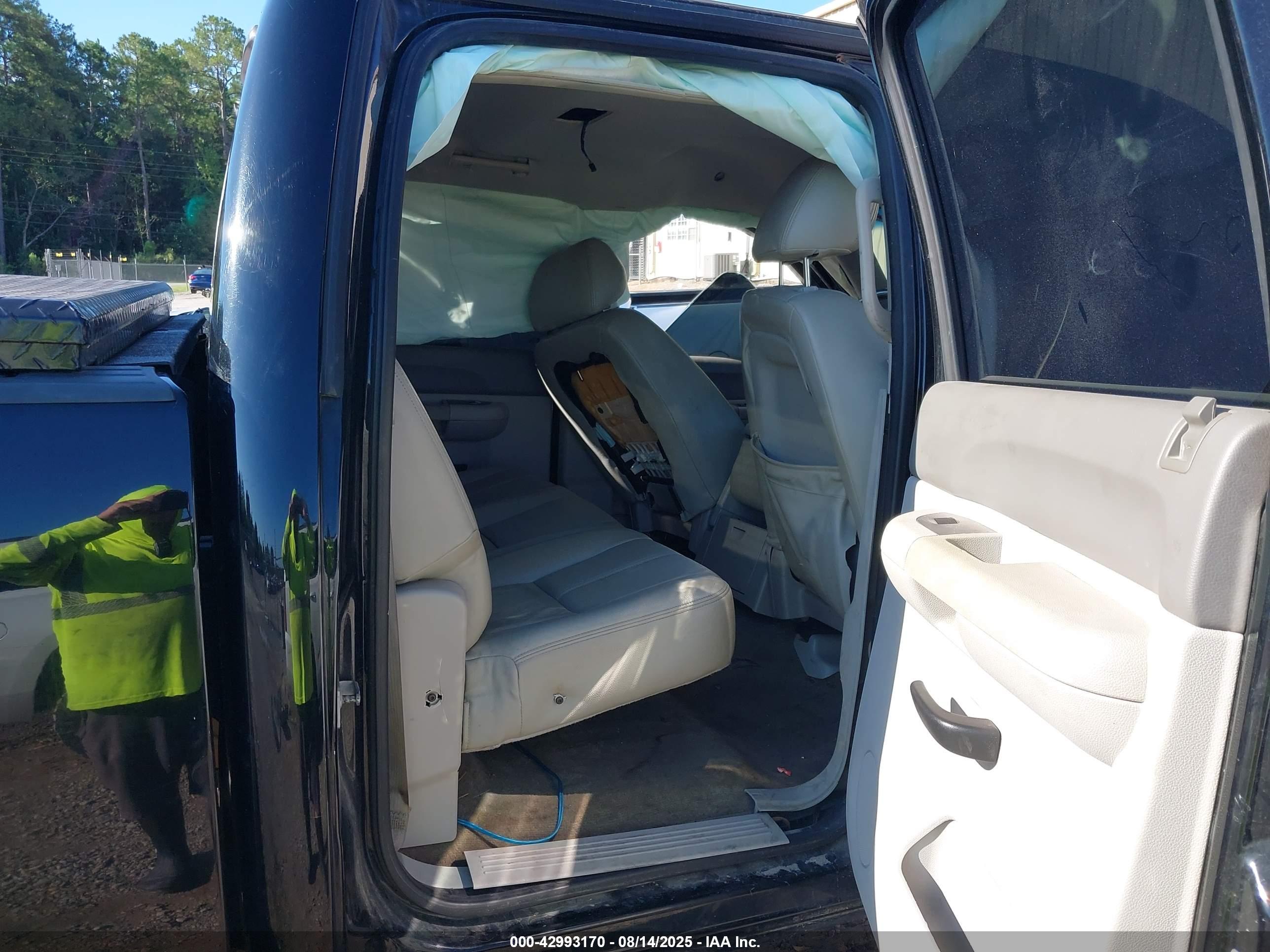 GMC SIERRA image 8
