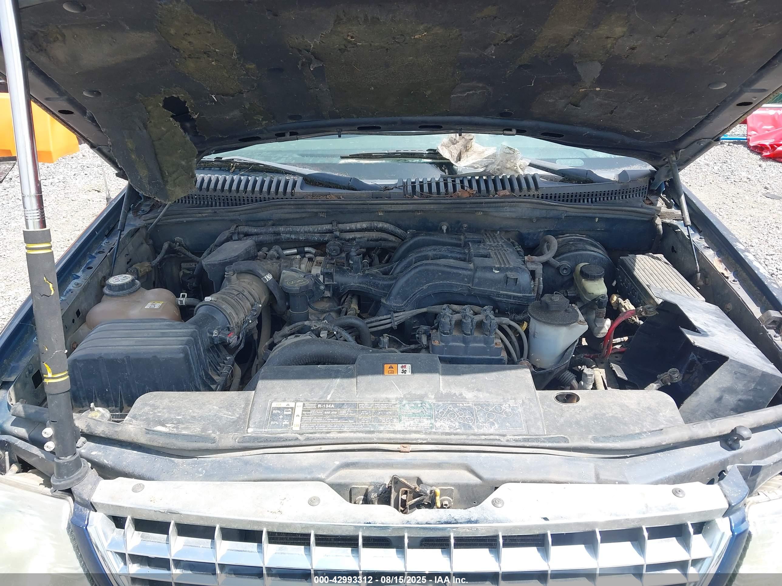 FORD EXPLORER image 10