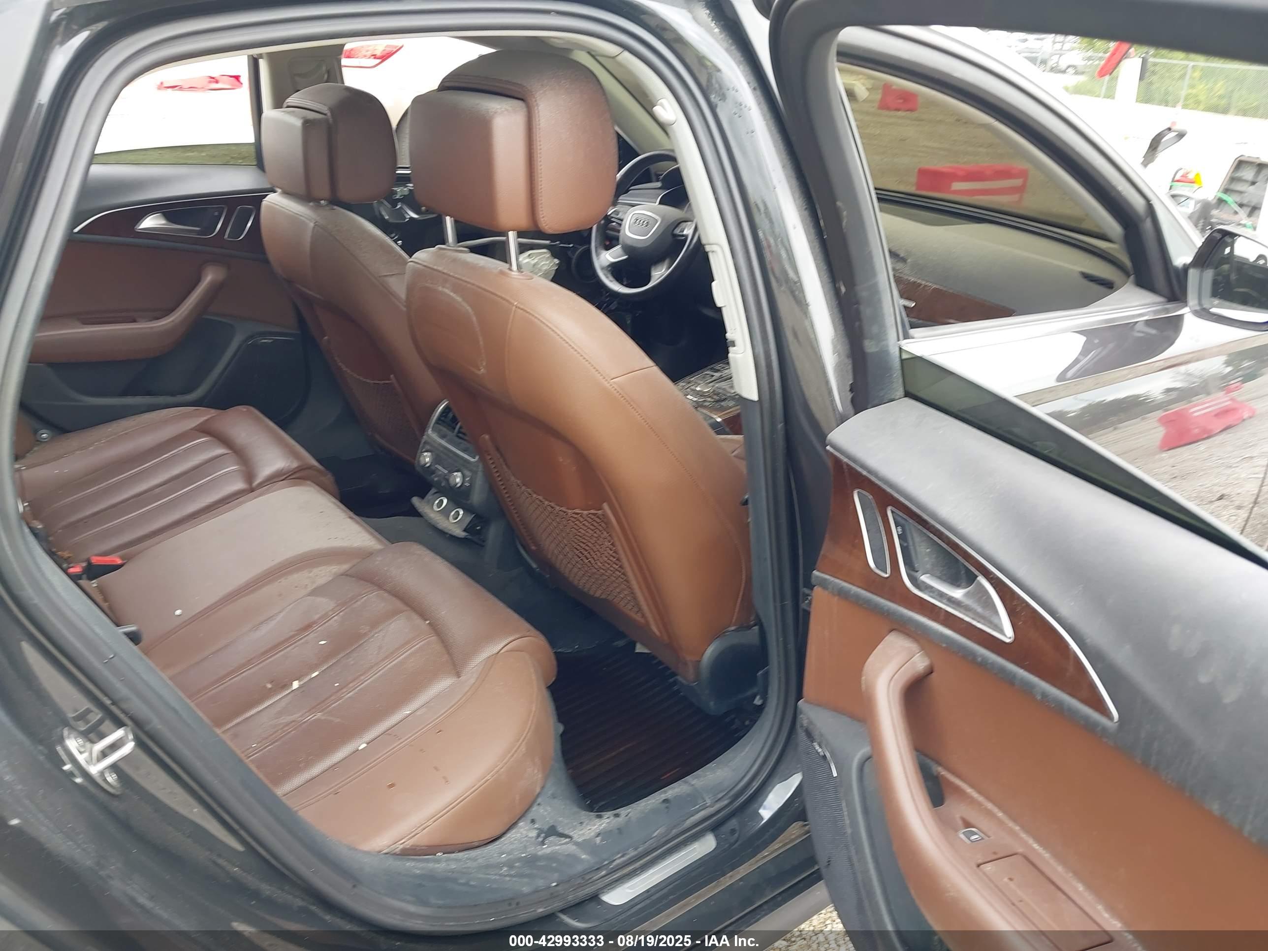 AUDI A6 image 8