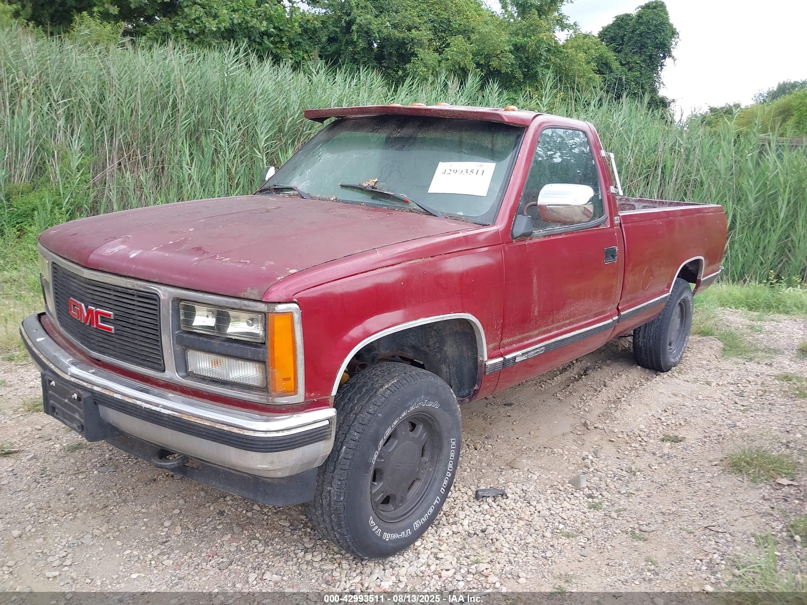 GMC GMT-400 image 2