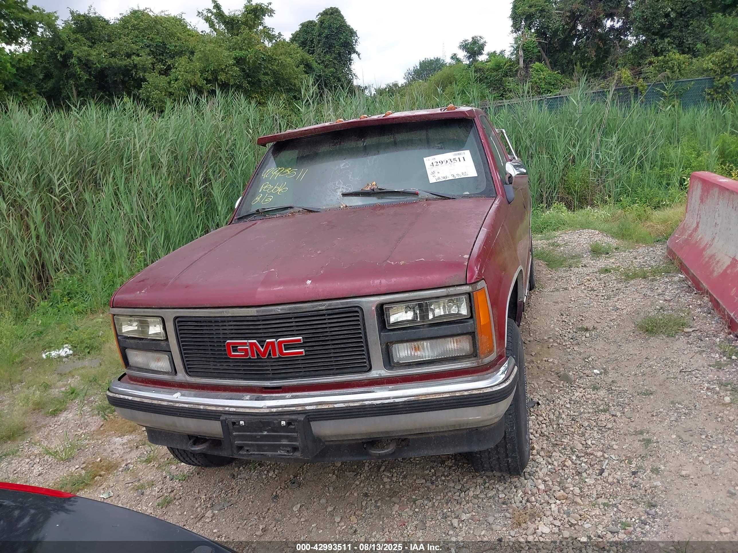 GMC GMT-400 image 6