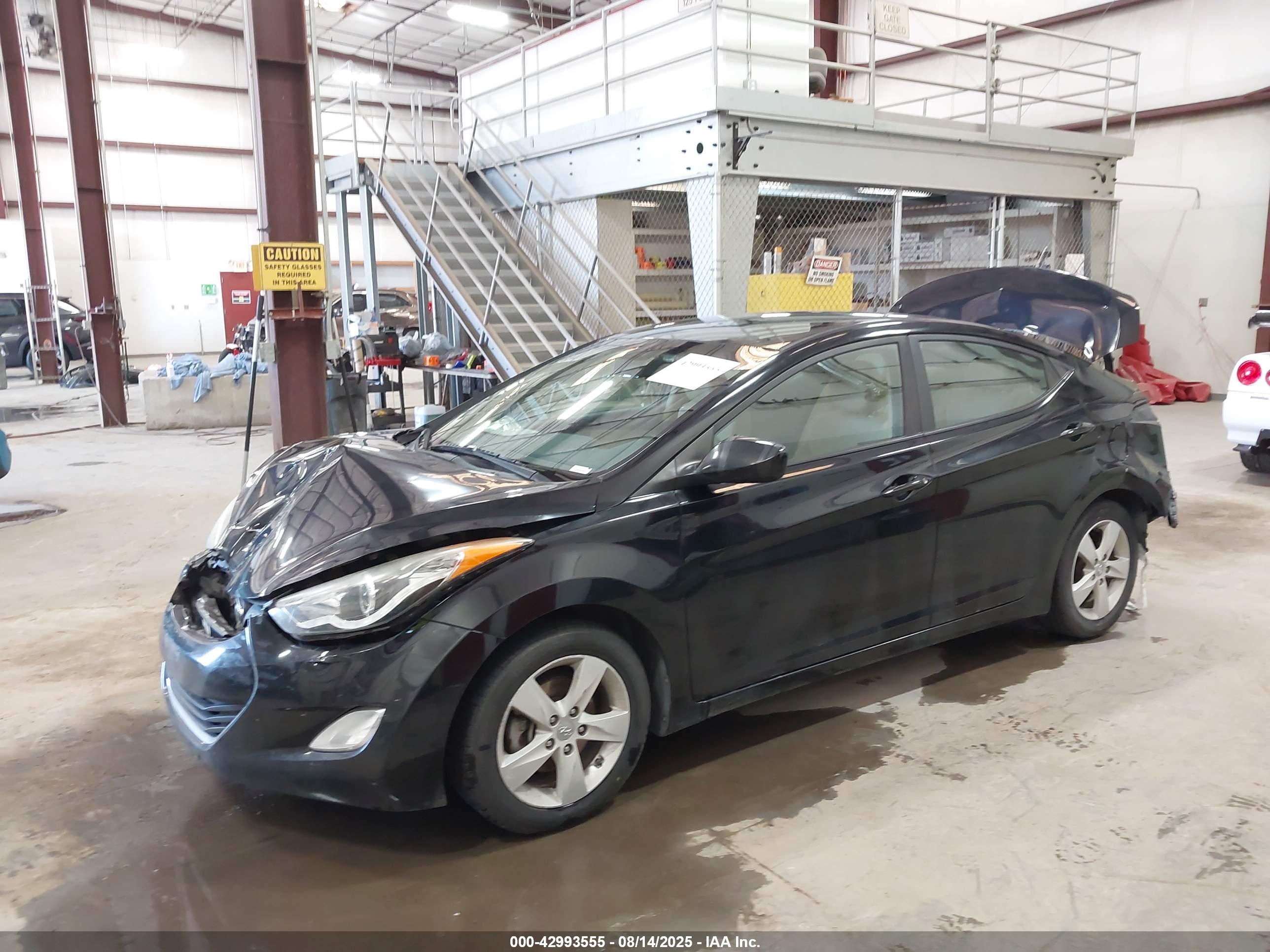 HYUNDAI ELANTRA image 2