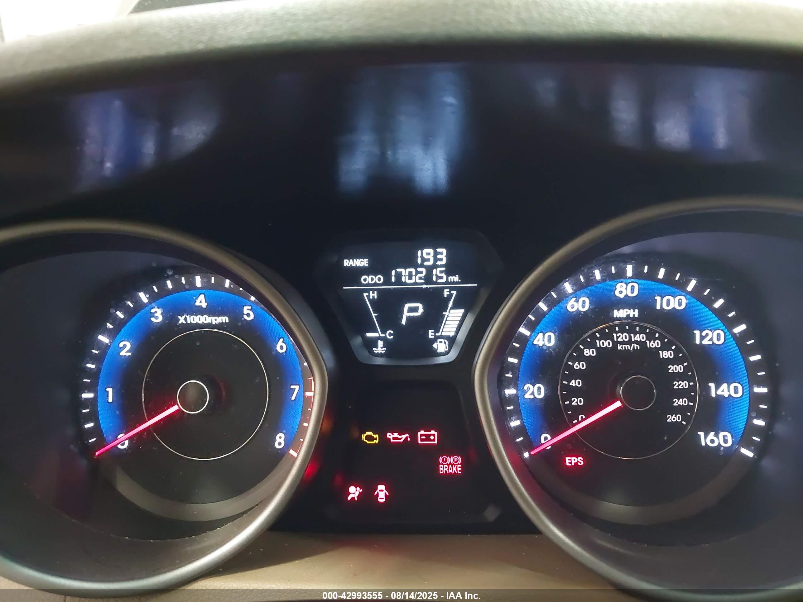 HYUNDAI ELANTRA image 7