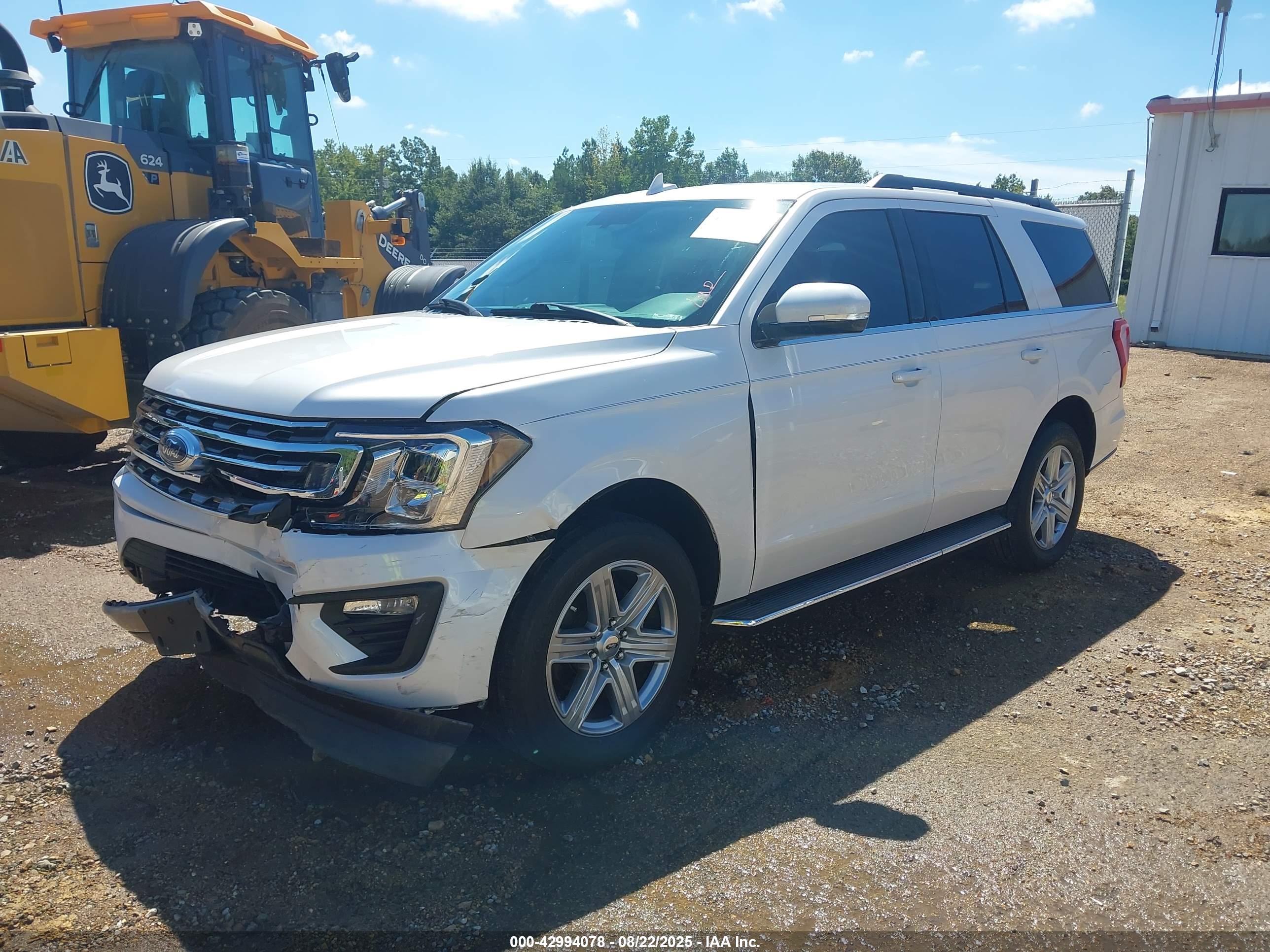FORD EXPEDITION image 2