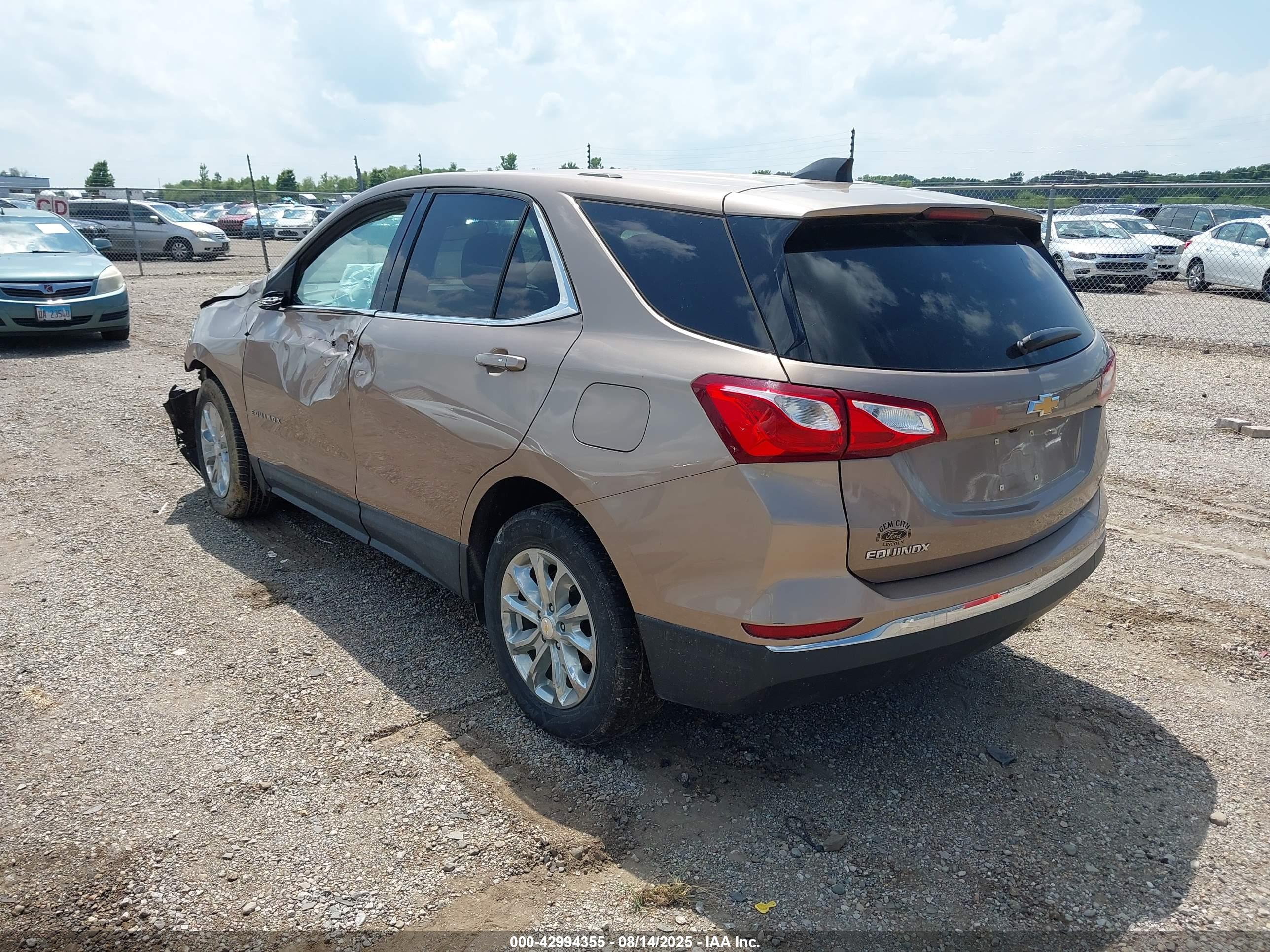 CHEVROLET EQUINOX image 3