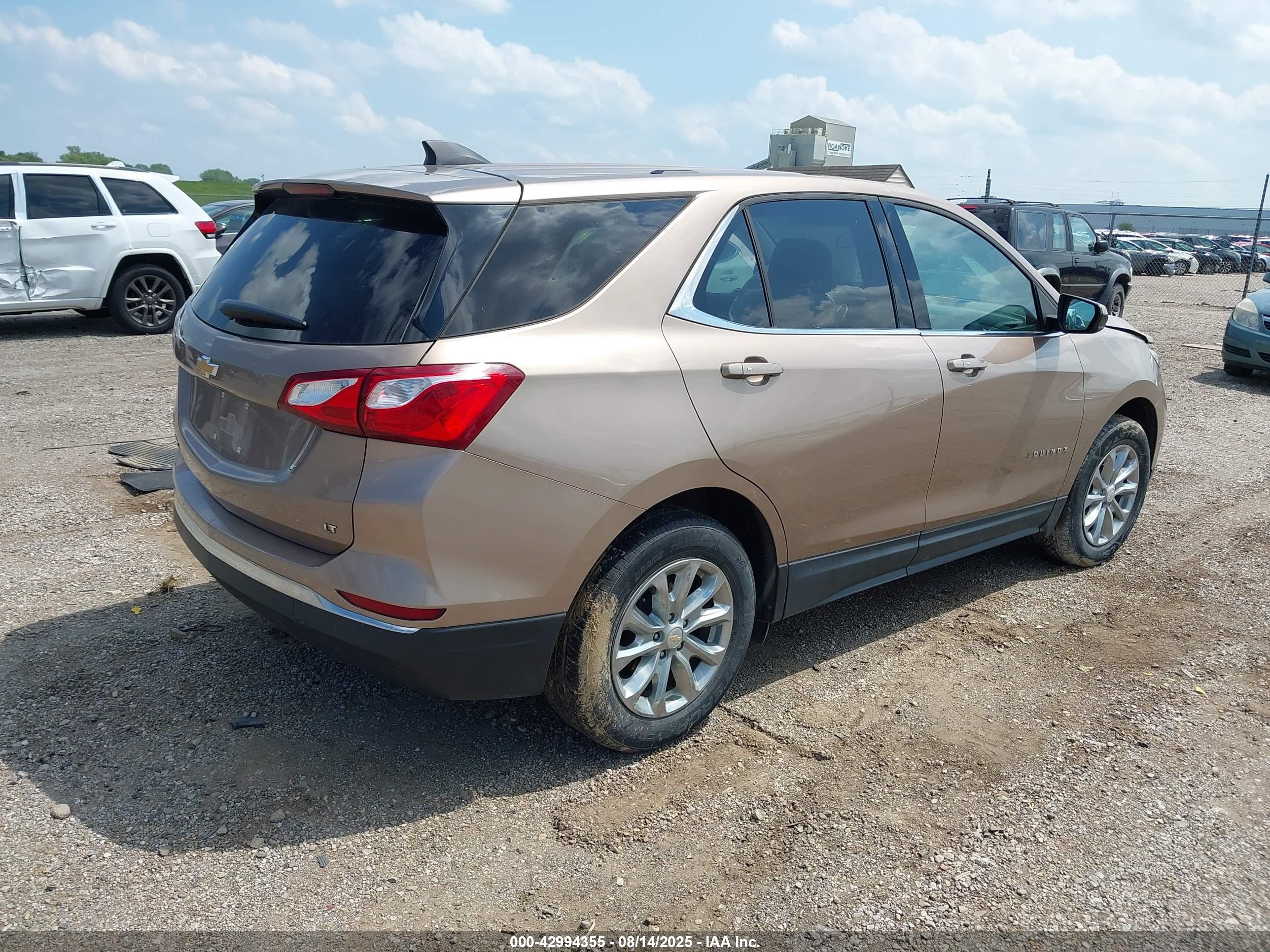 CHEVROLET EQUINOX image 4