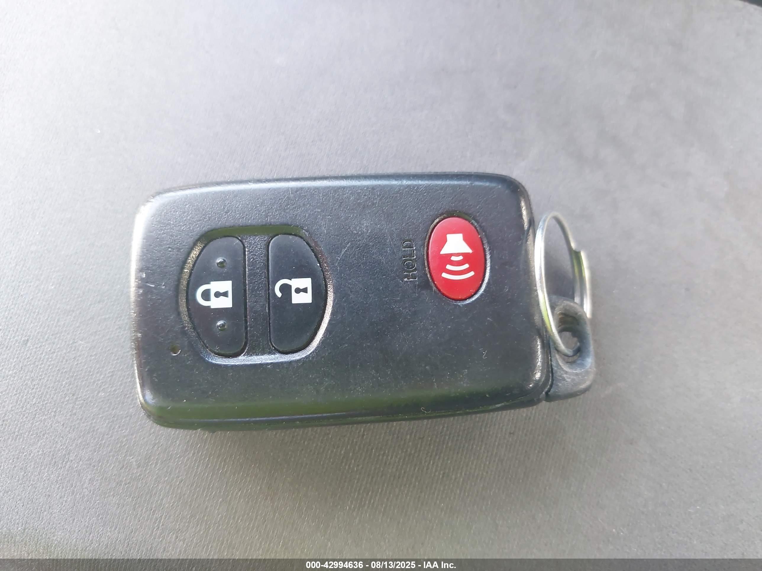 TOYOTA PRIUS image 11