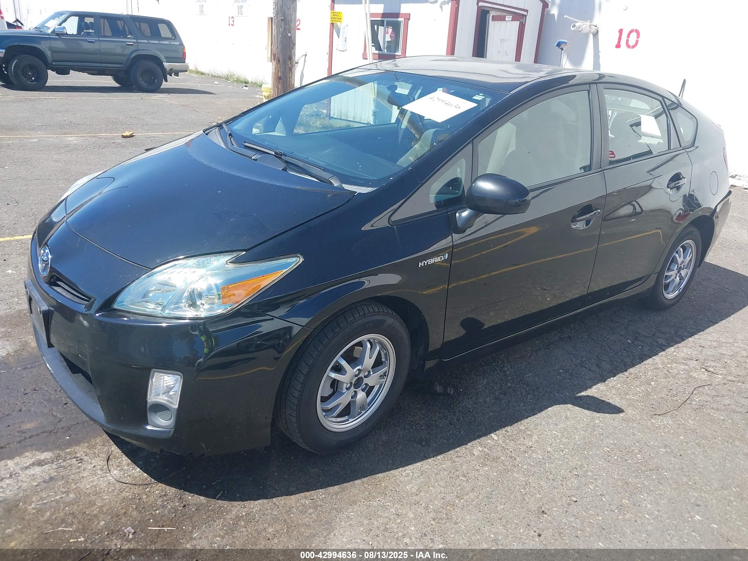 TOYOTA PRIUS image 2