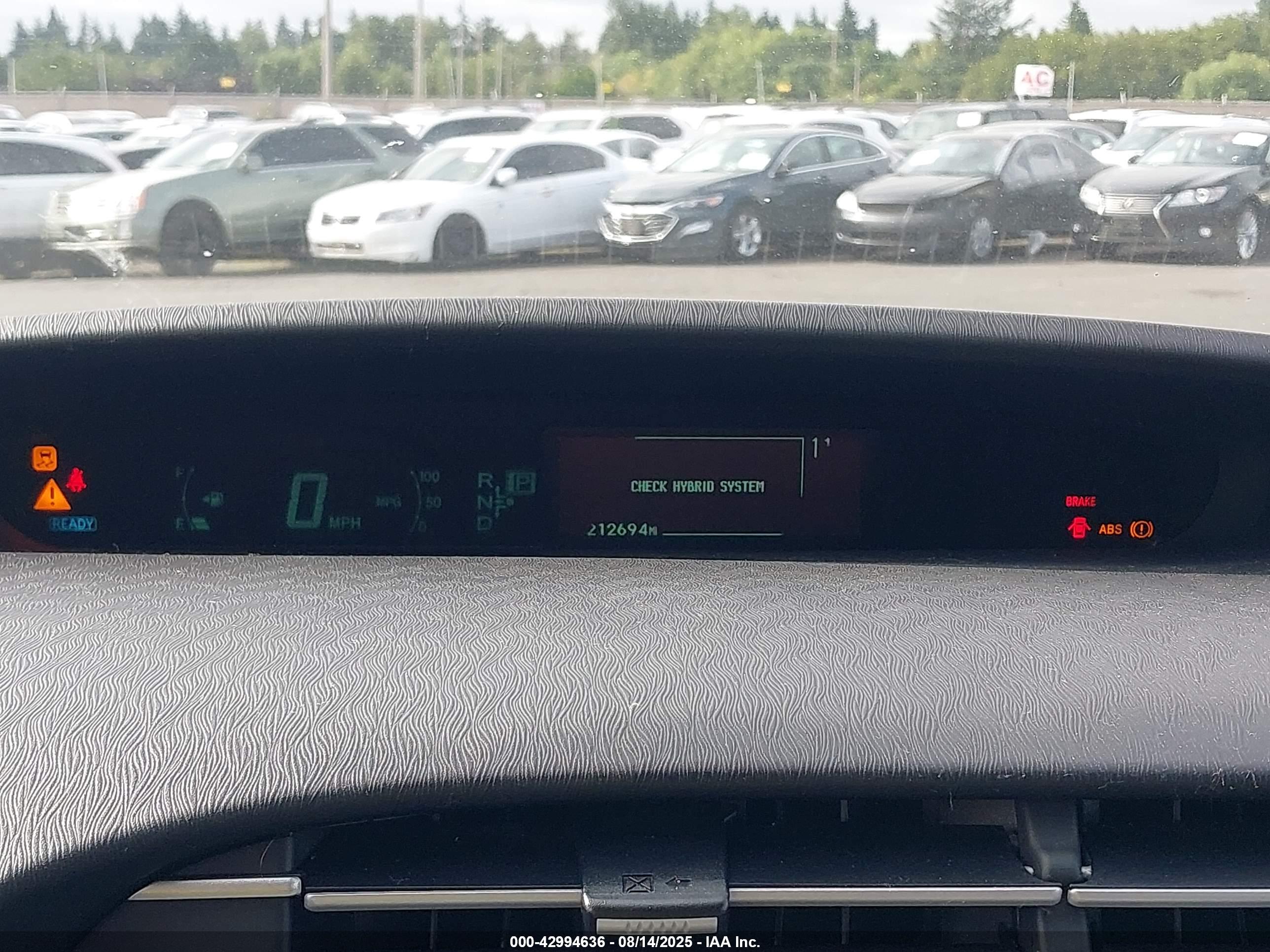 TOYOTA PRIUS image 7