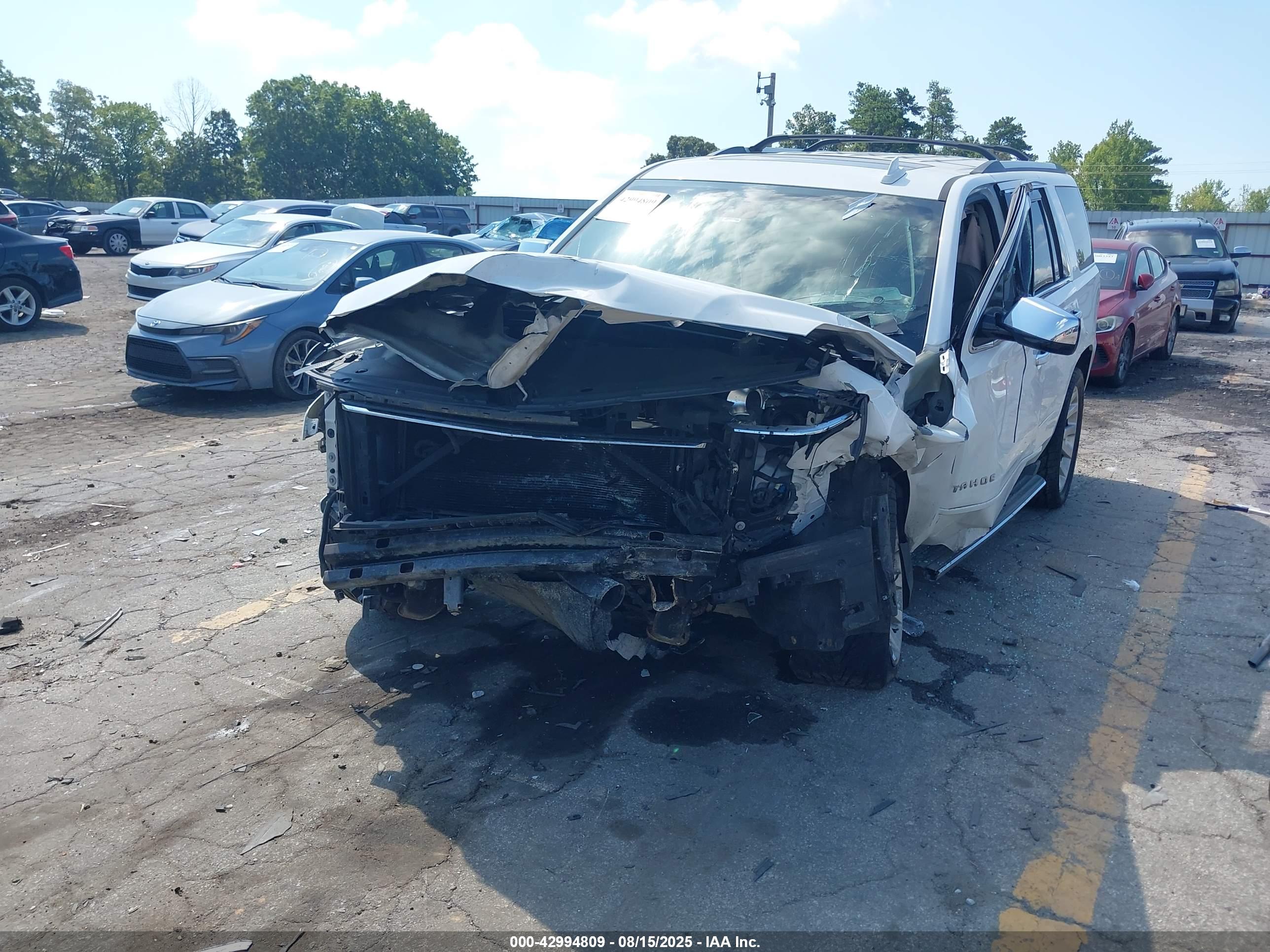 CHEVROLET TAHOE image 2