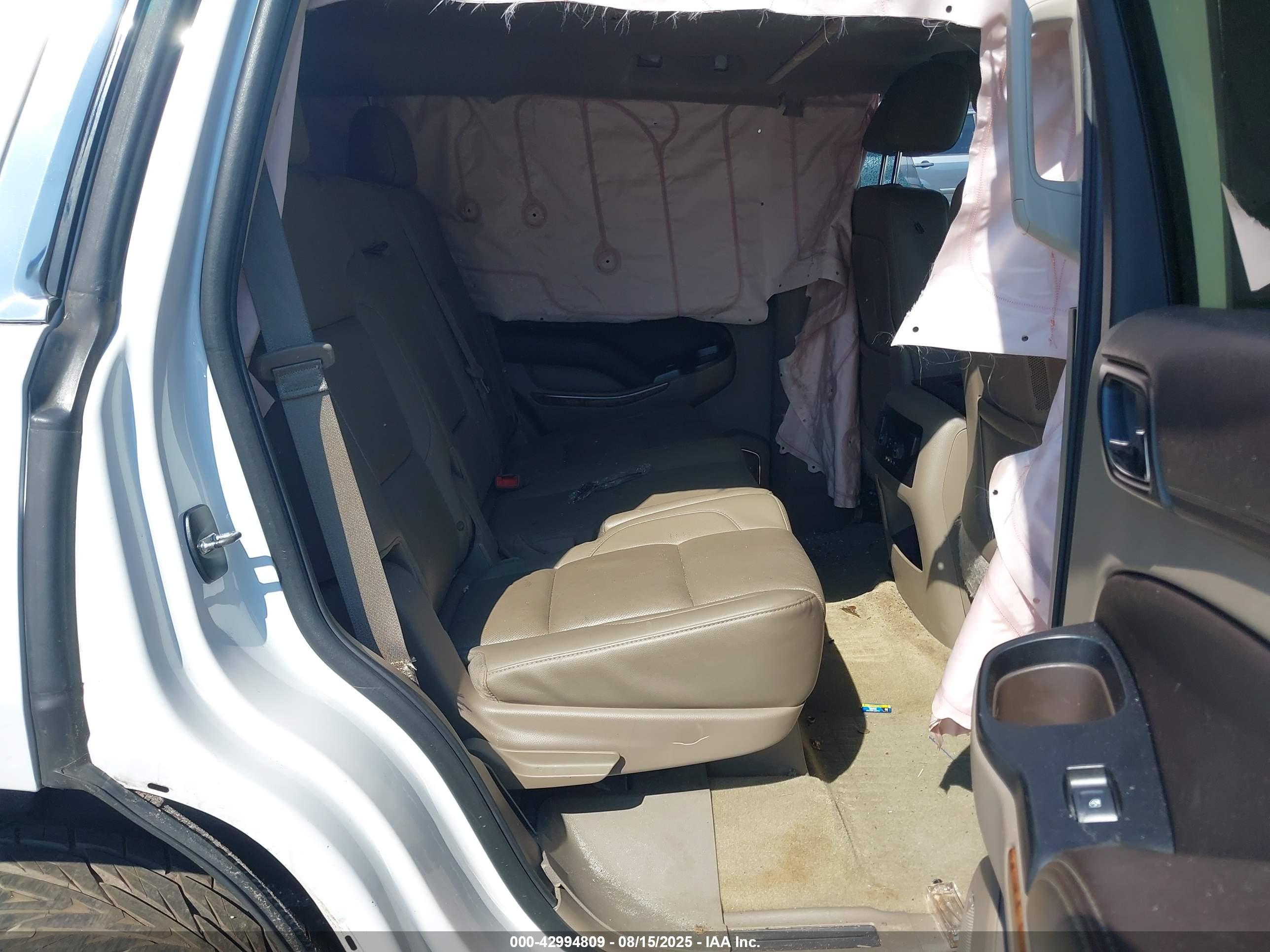 CHEVROLET TAHOE image 8