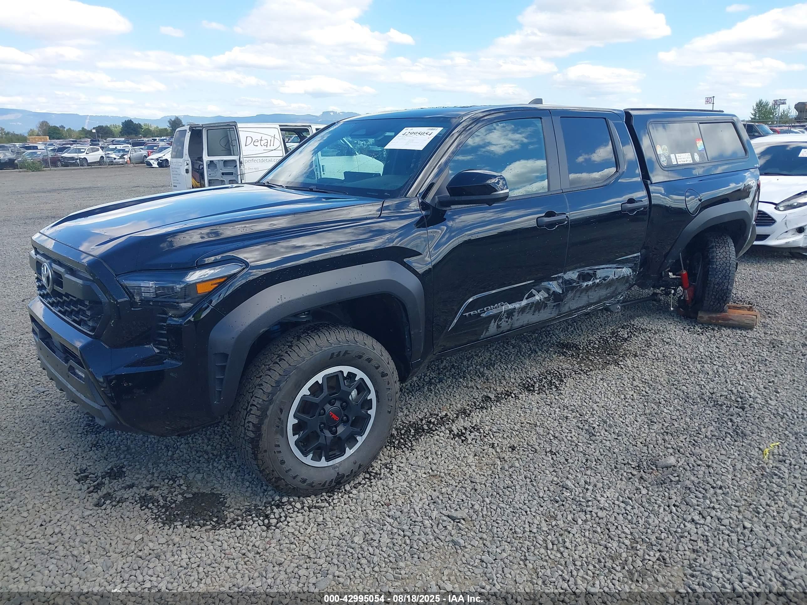 TOYOTA TACOMA image 2
