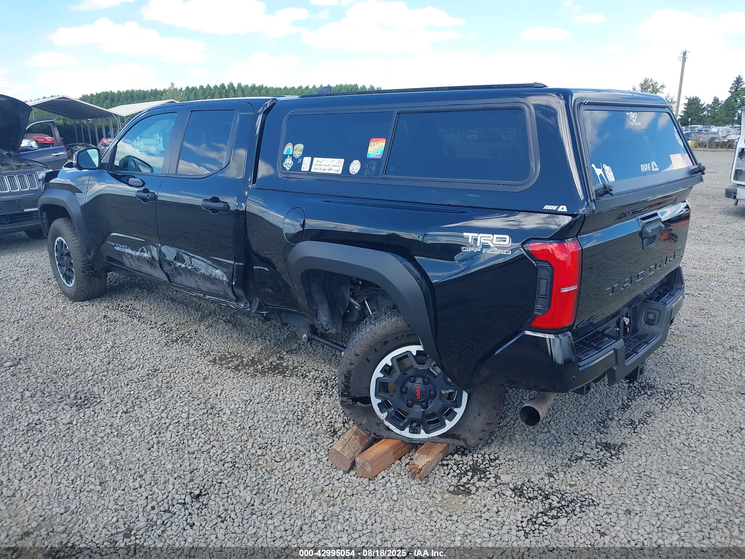 TOYOTA TACOMA image 3