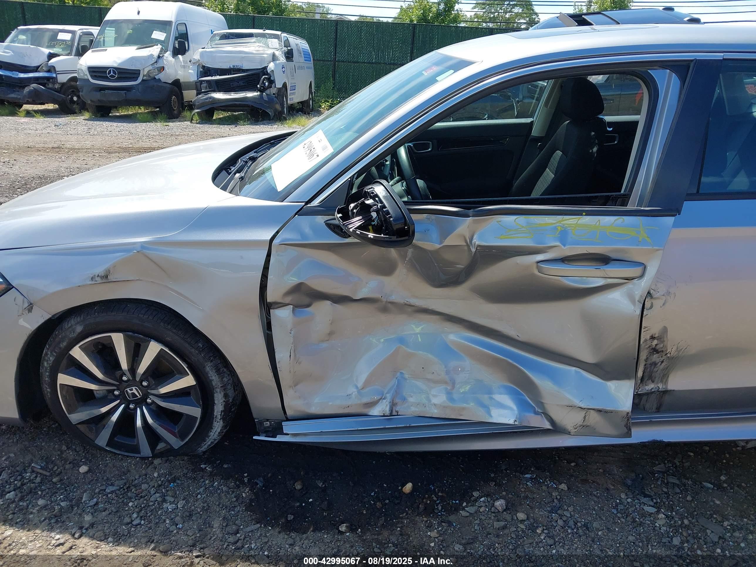 HONDA CIVIC image 6