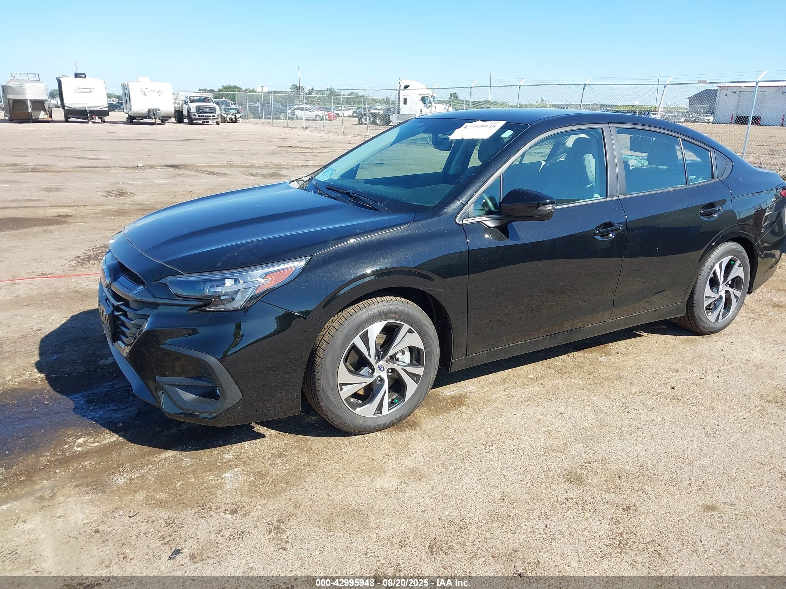 SUBARU LEGACY image 2
