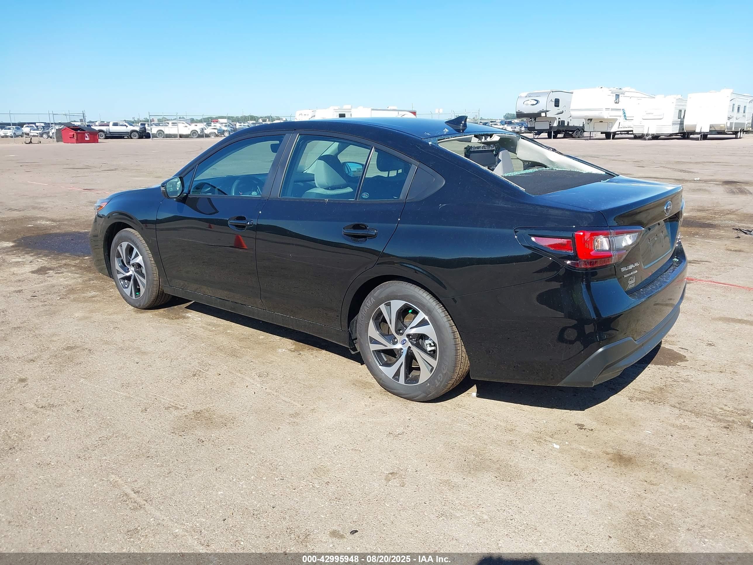 SUBARU LEGACY image 3