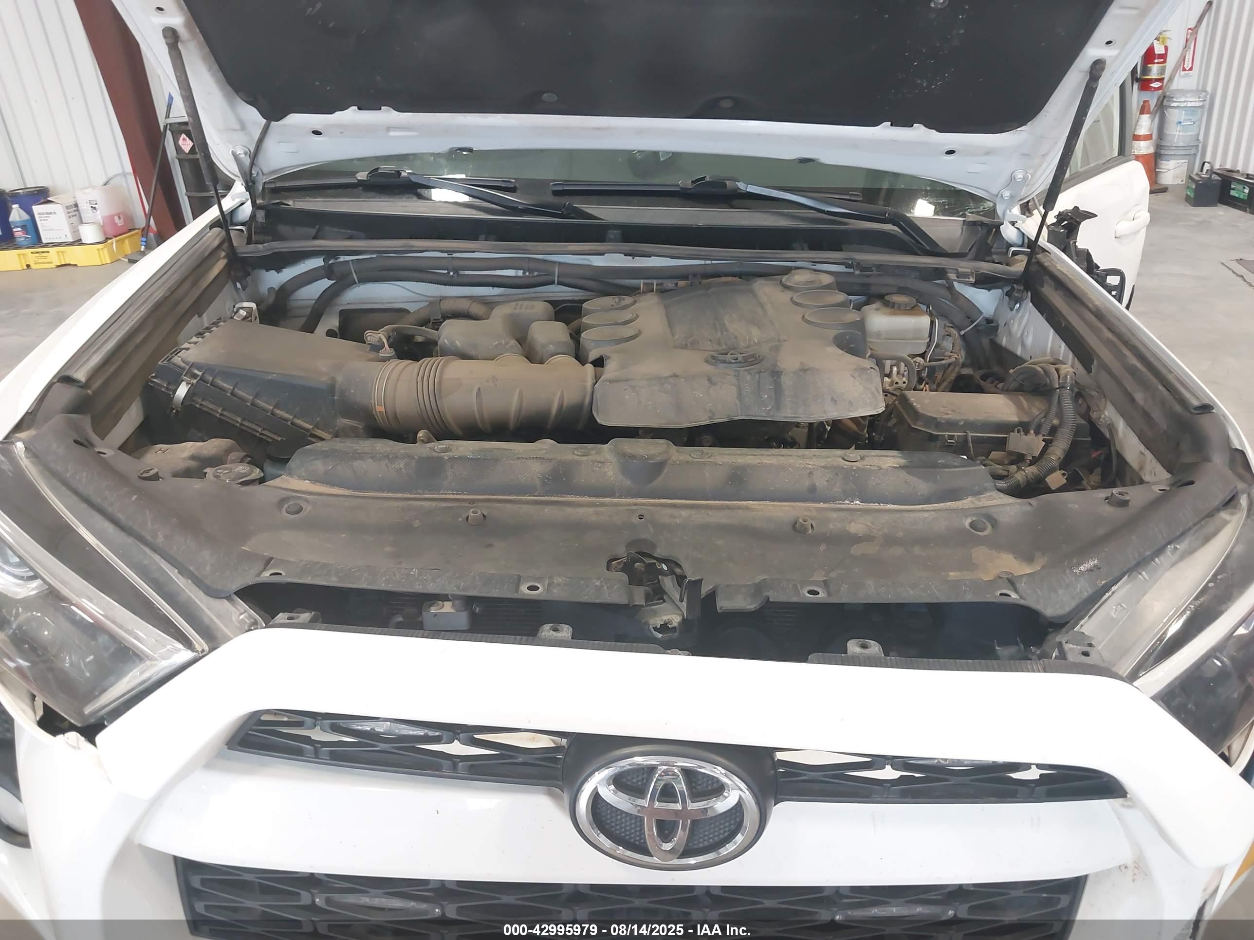 TOYOTA 4RUNNER image 10