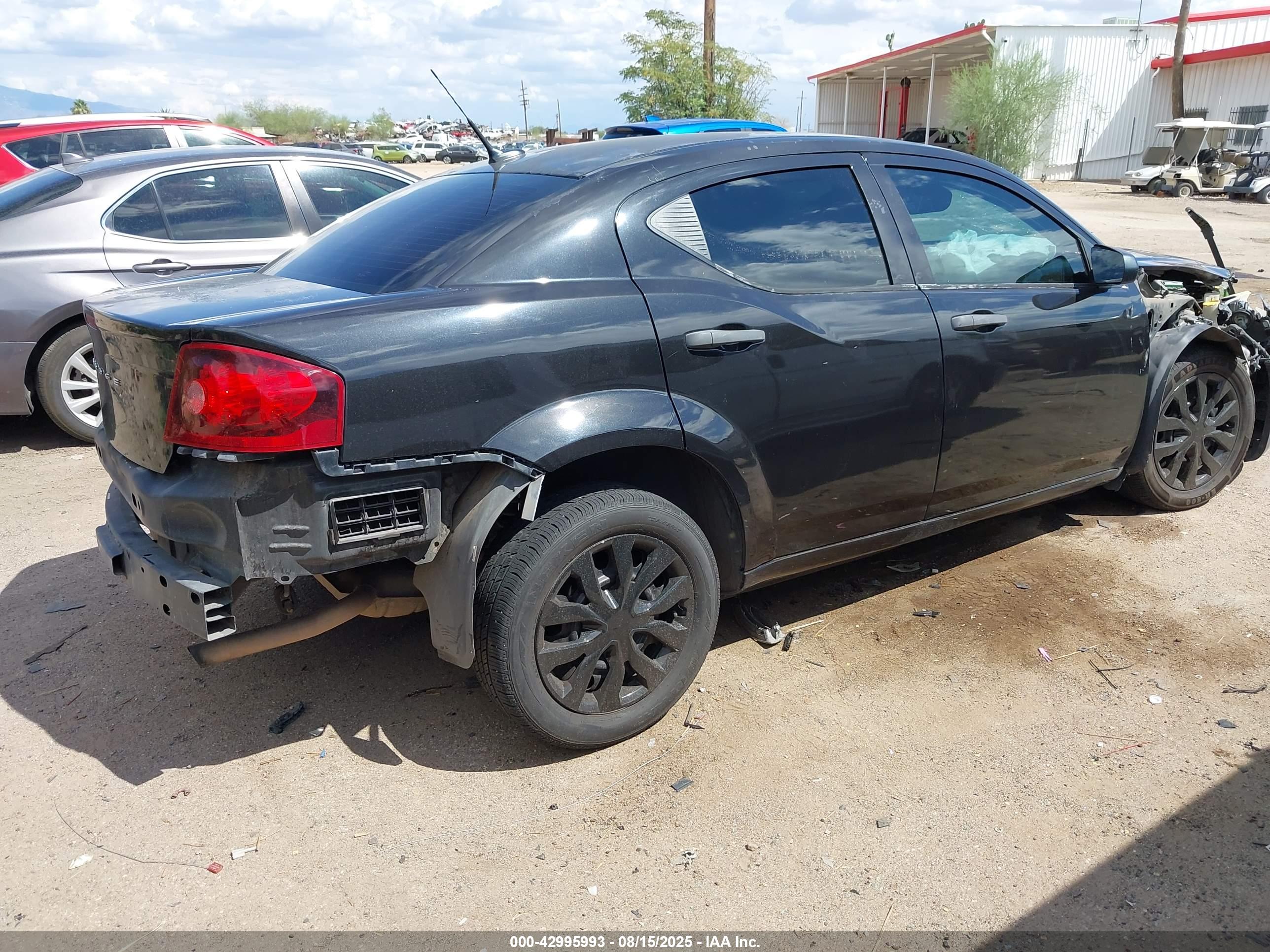 DODGE AVENGER image 4