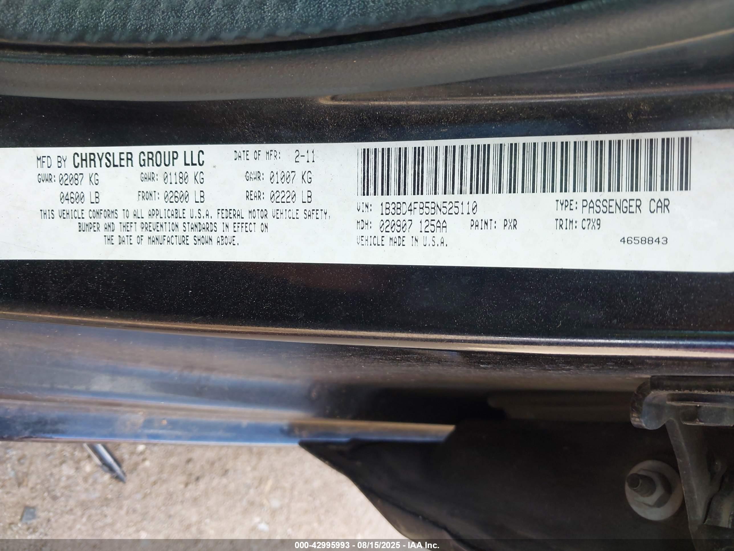 DODGE AVENGER image 9