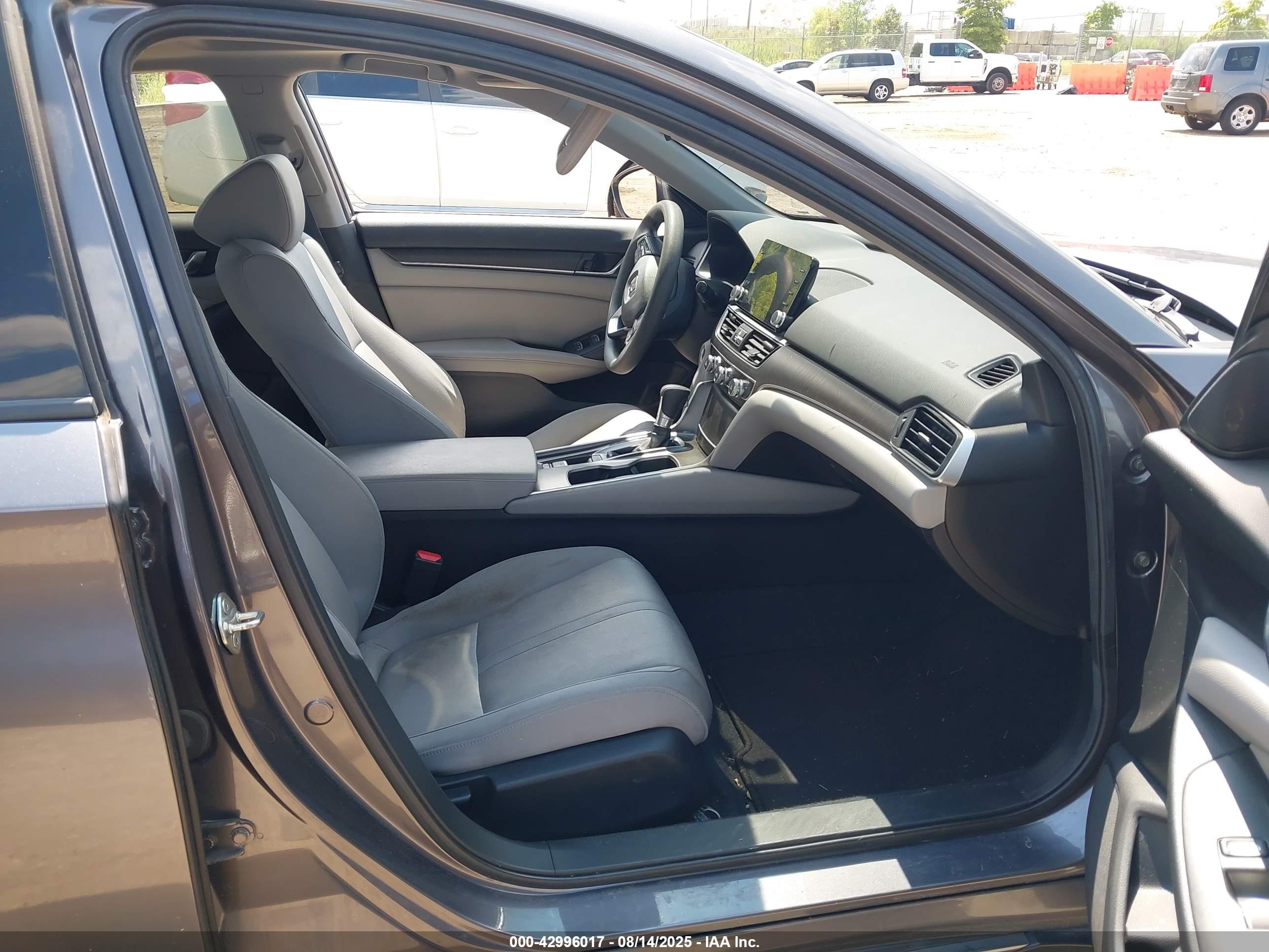 HONDA ACCORD image 5