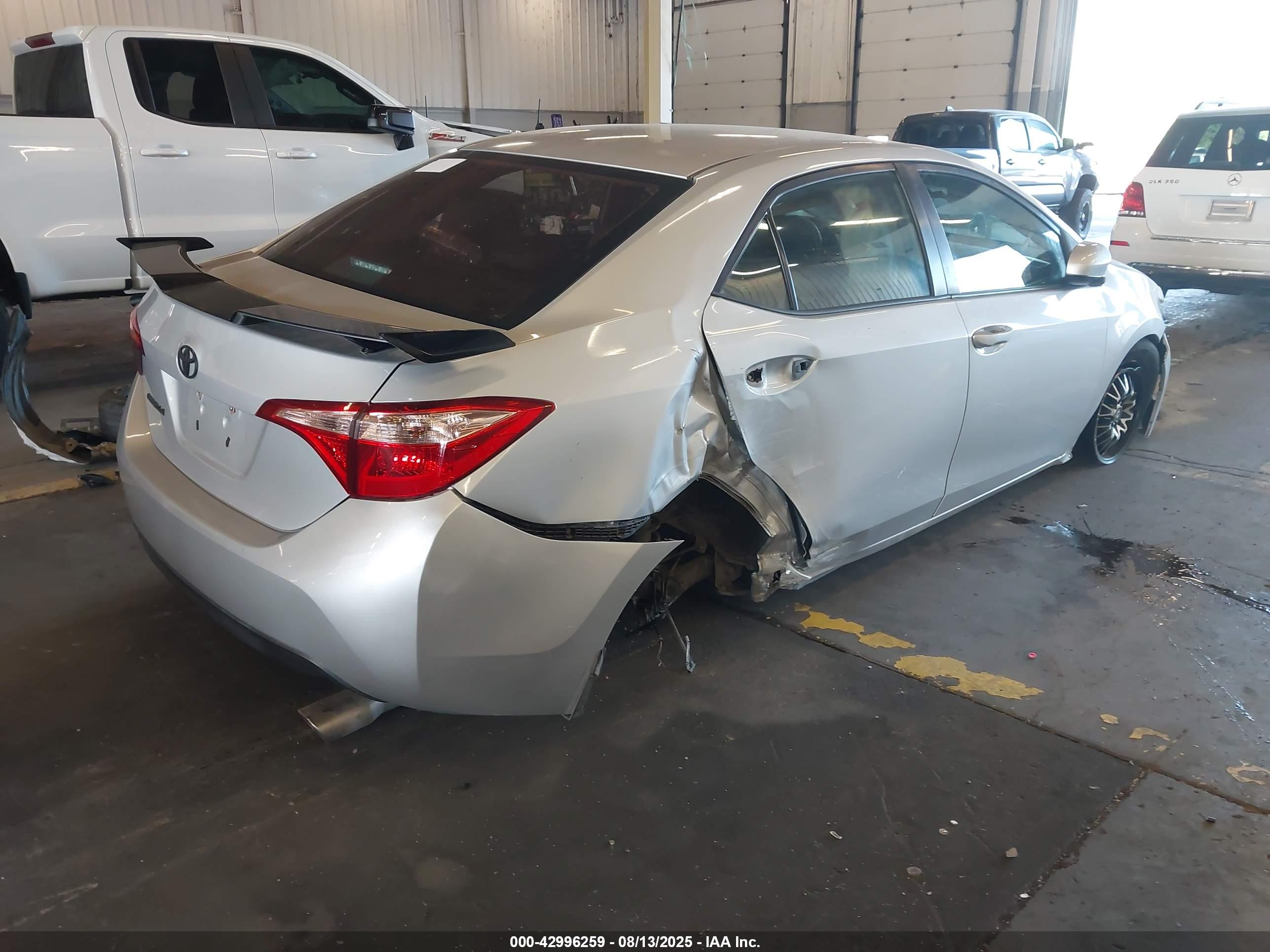 TOYOTA COROLLA image 4