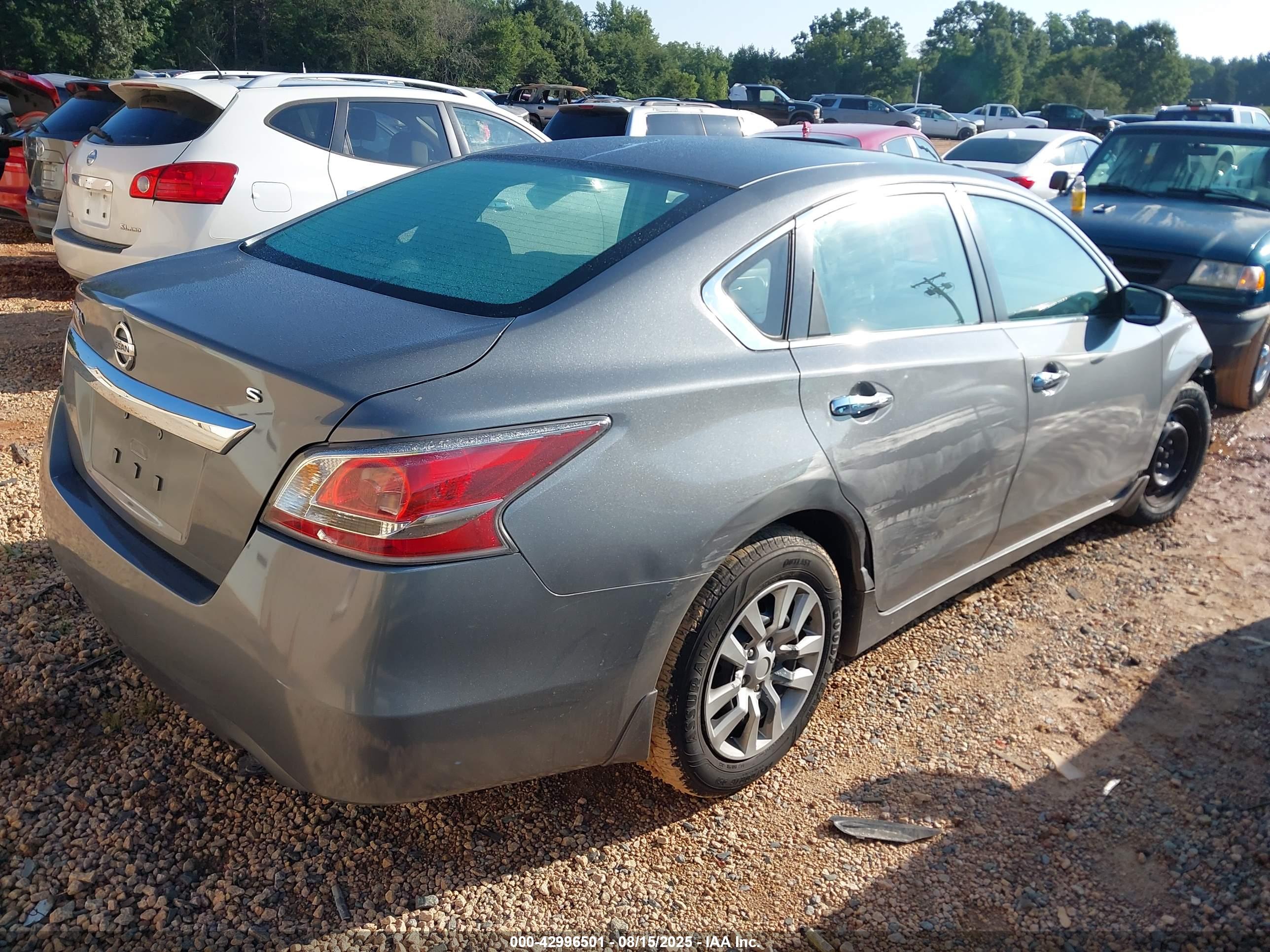 NISSAN ALTIMA image 4
