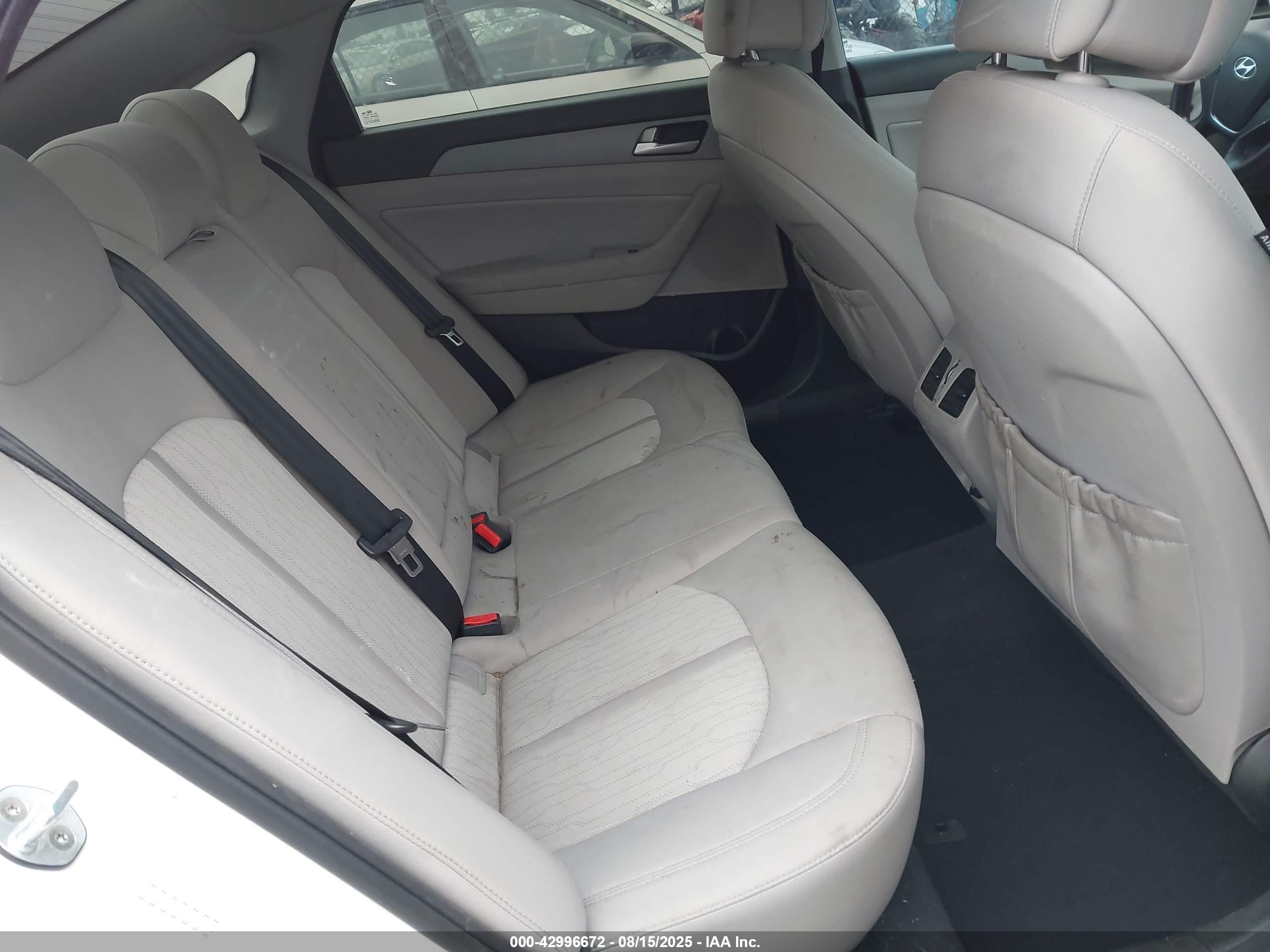 HYUNDAI SONATA image 8