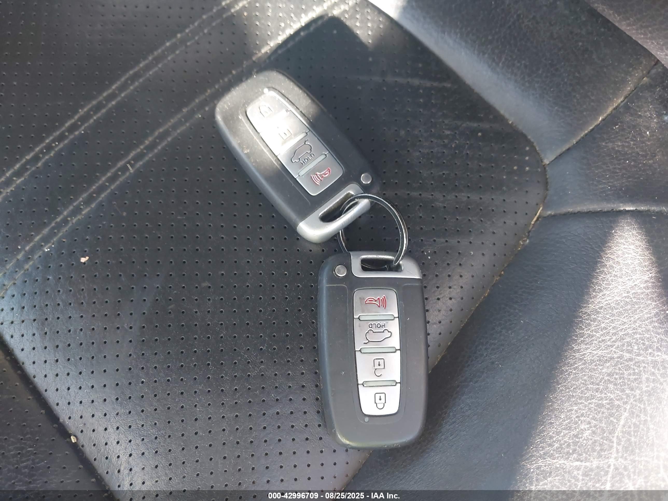 KIA SORENTO image 11
