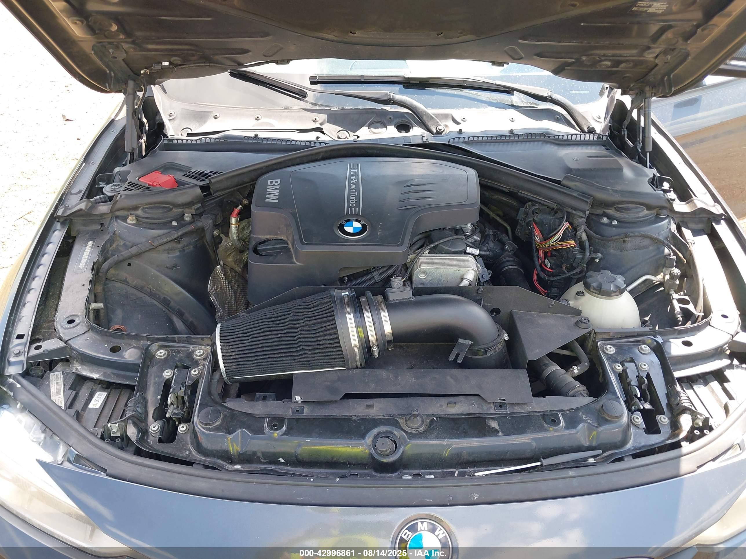 BMW 328I image 10