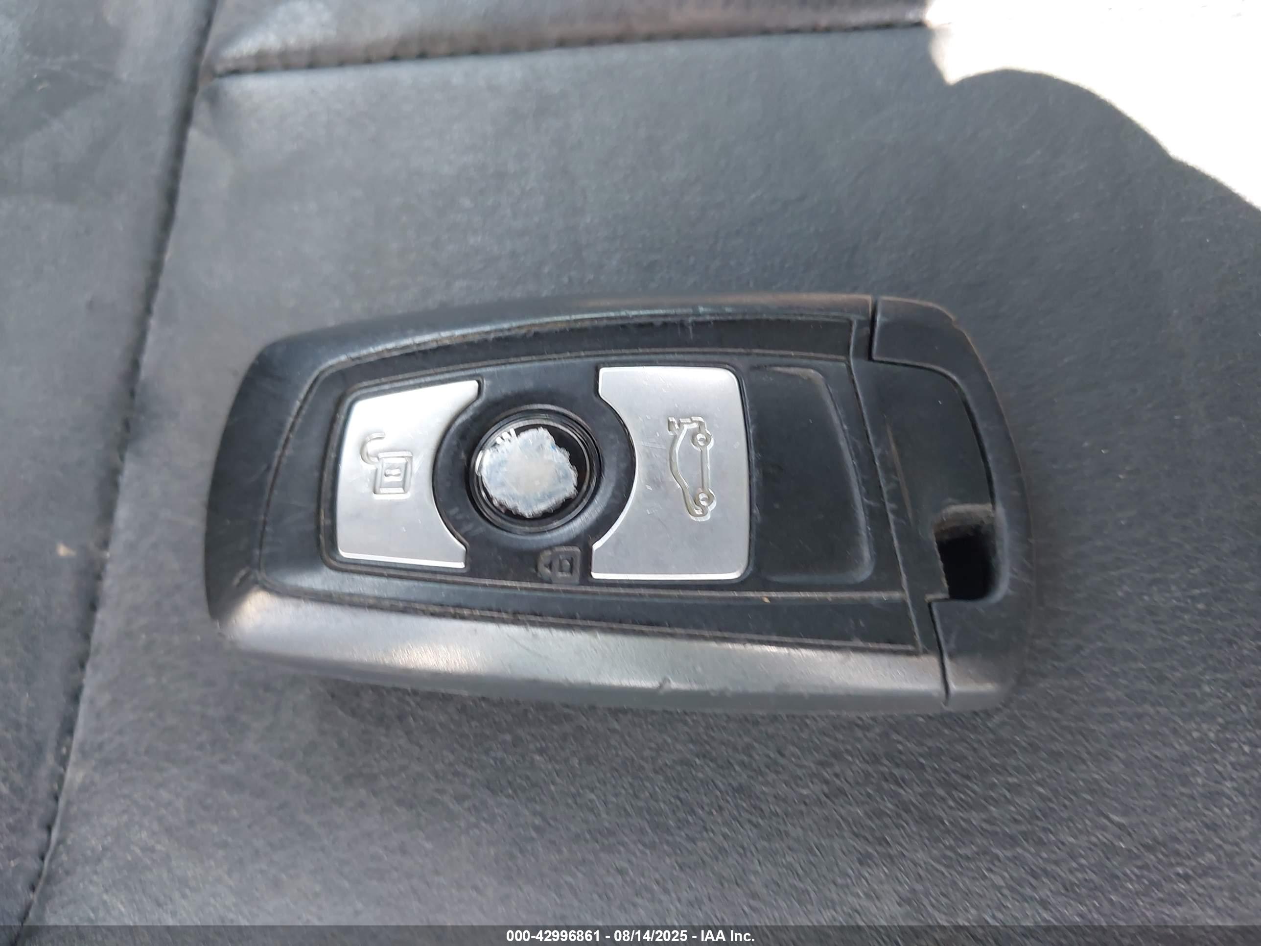 BMW 328I image 11