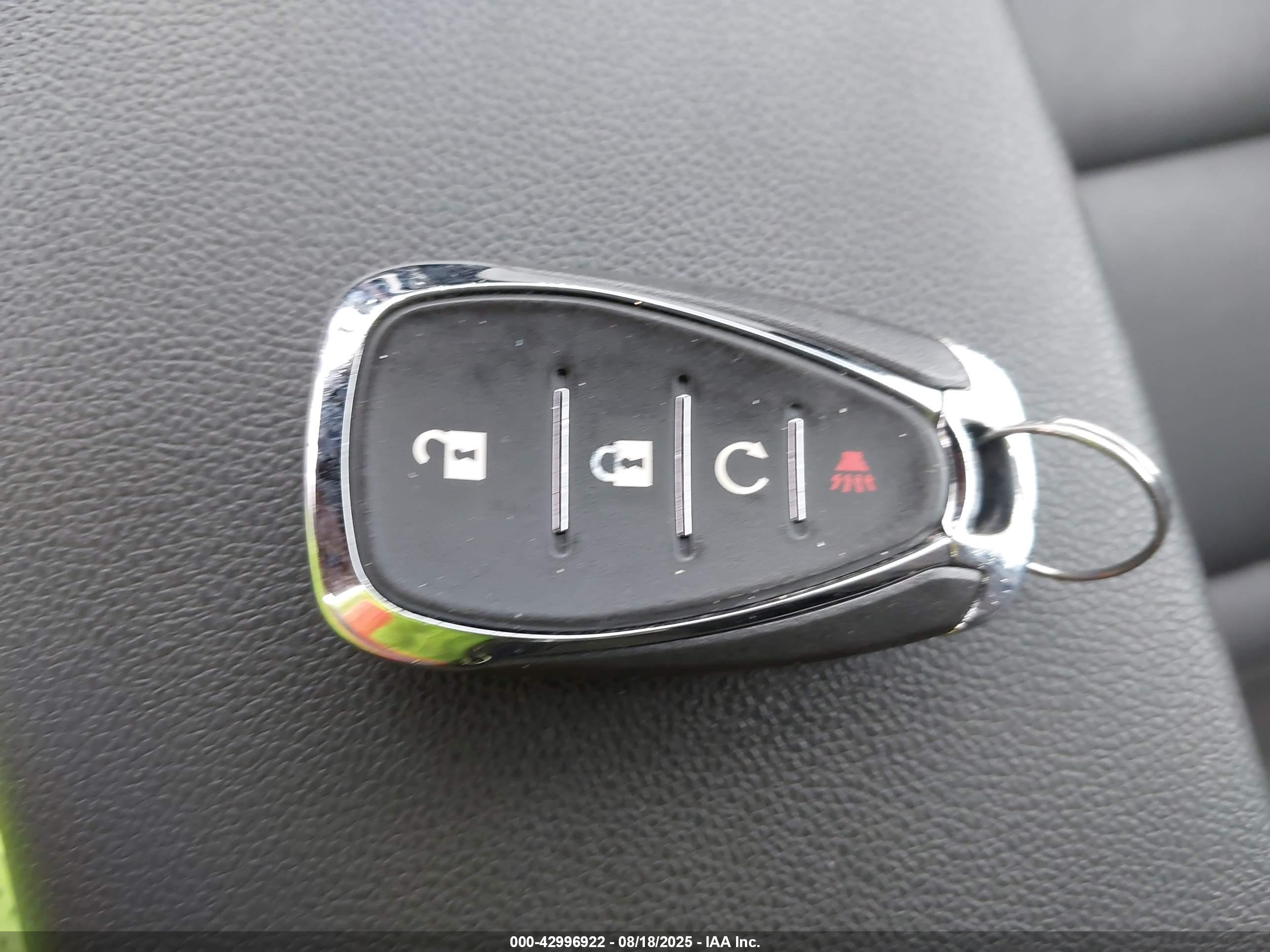 CHEVROLET TRAX image 11