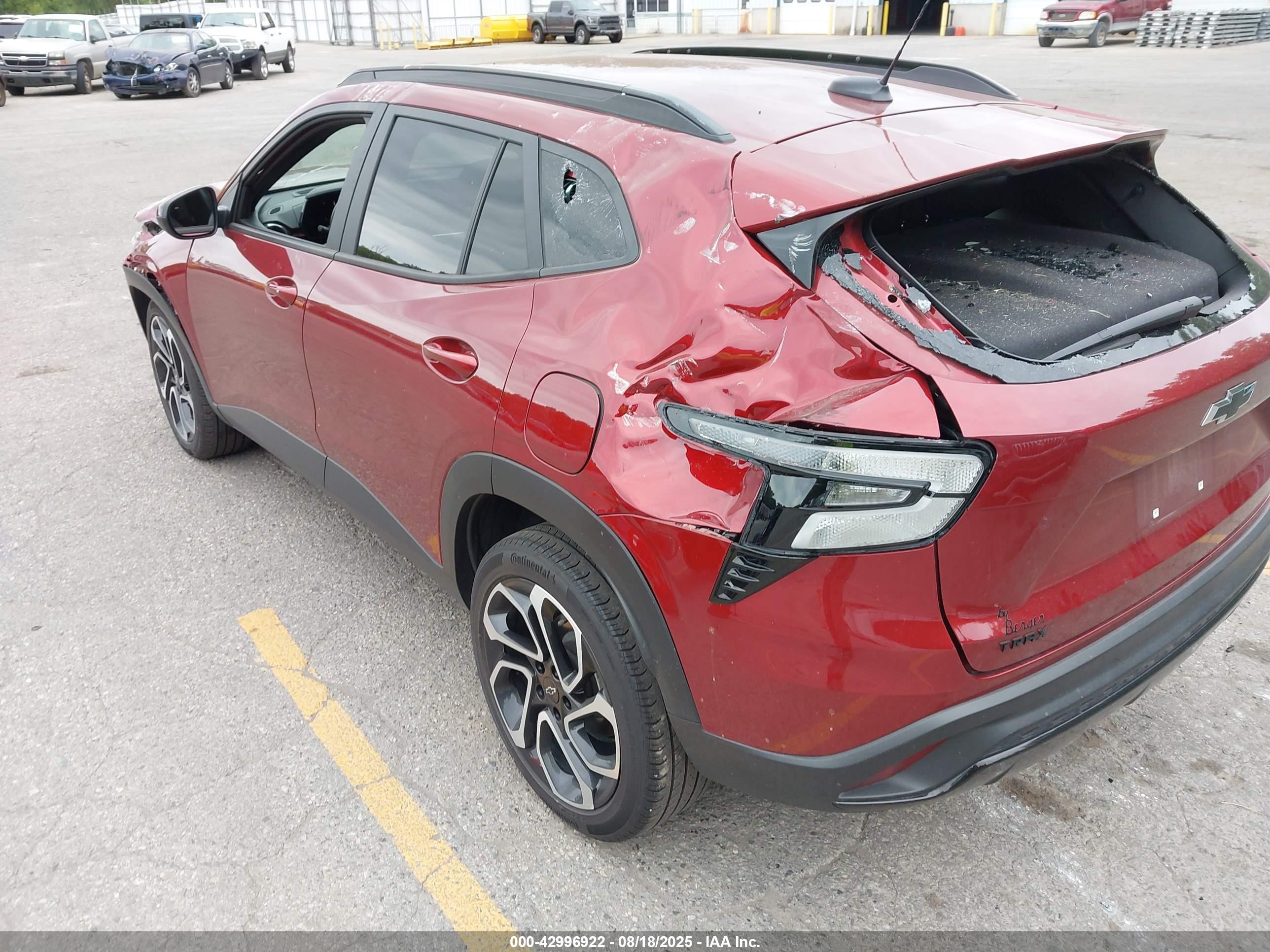 CHEVROLET TRAX image 6