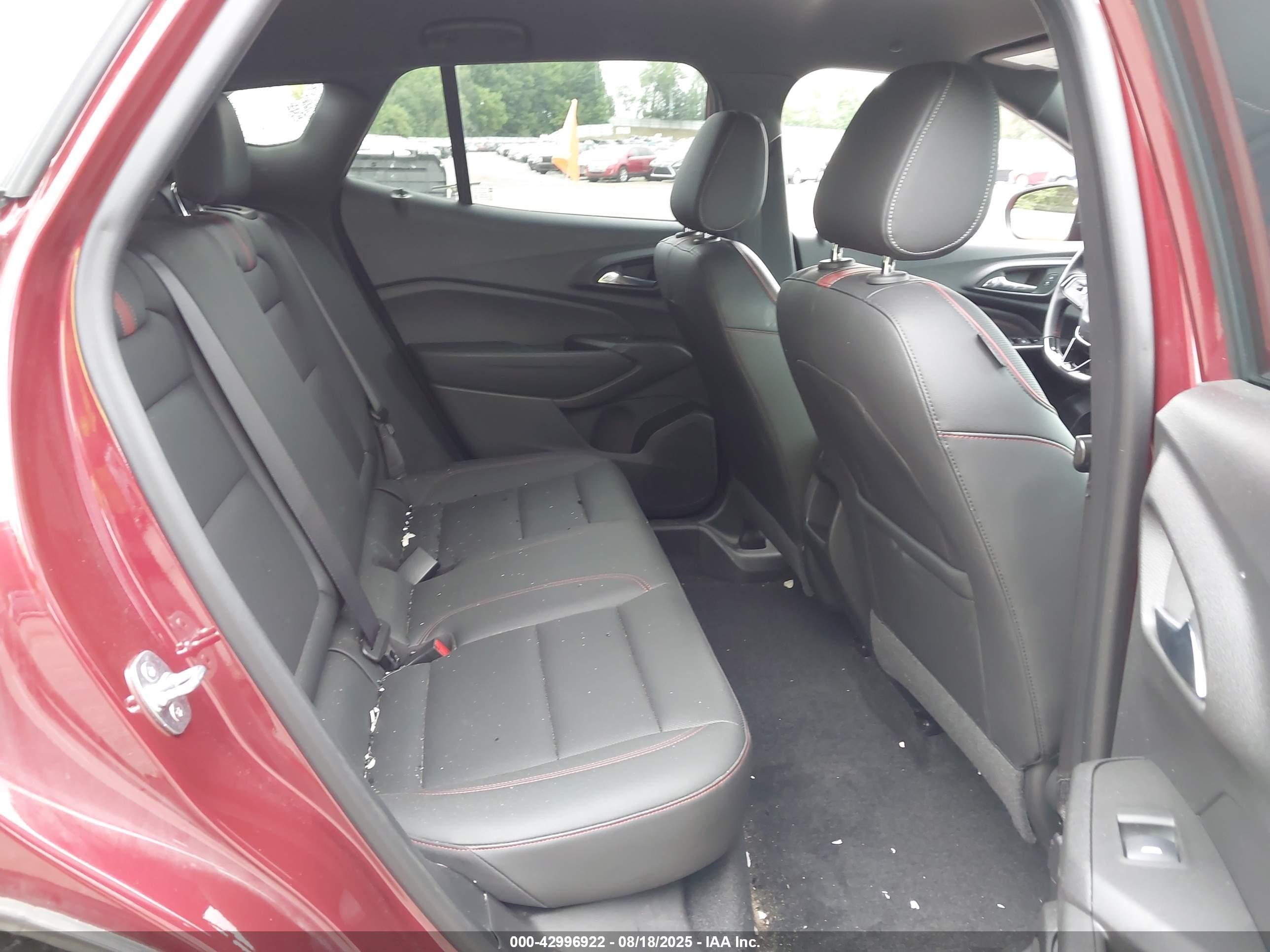 CHEVROLET TRAX image 8