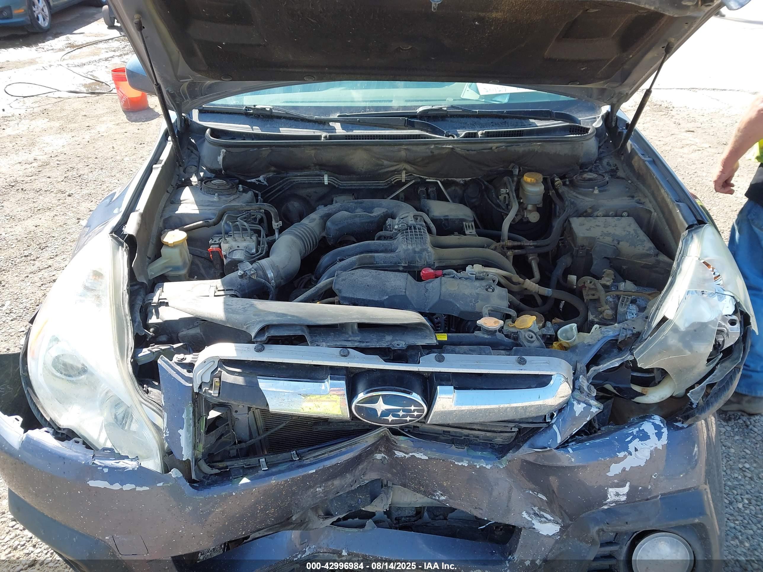 SUBARU OUTBACK image 10