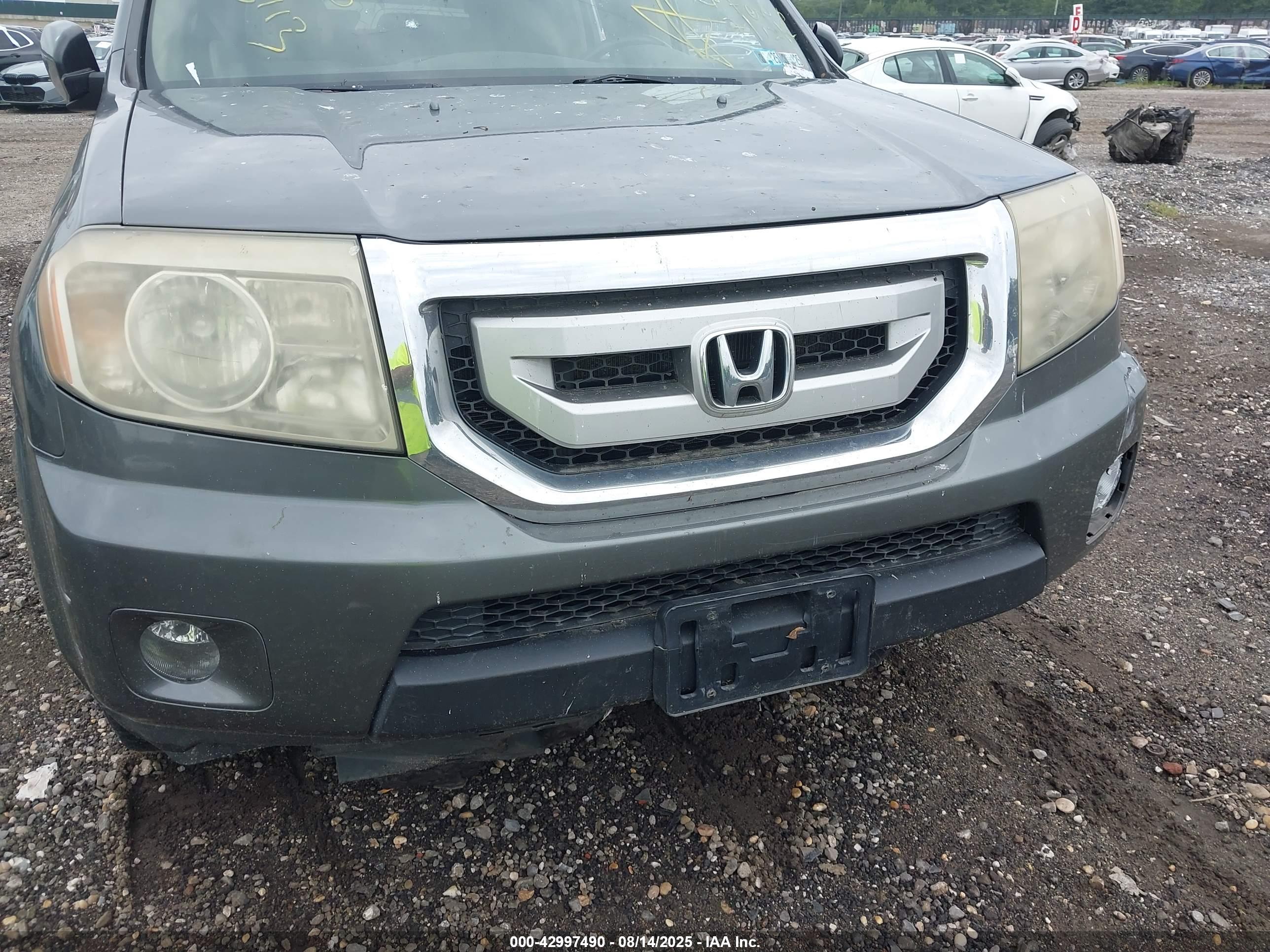 HONDA PILOT image 6