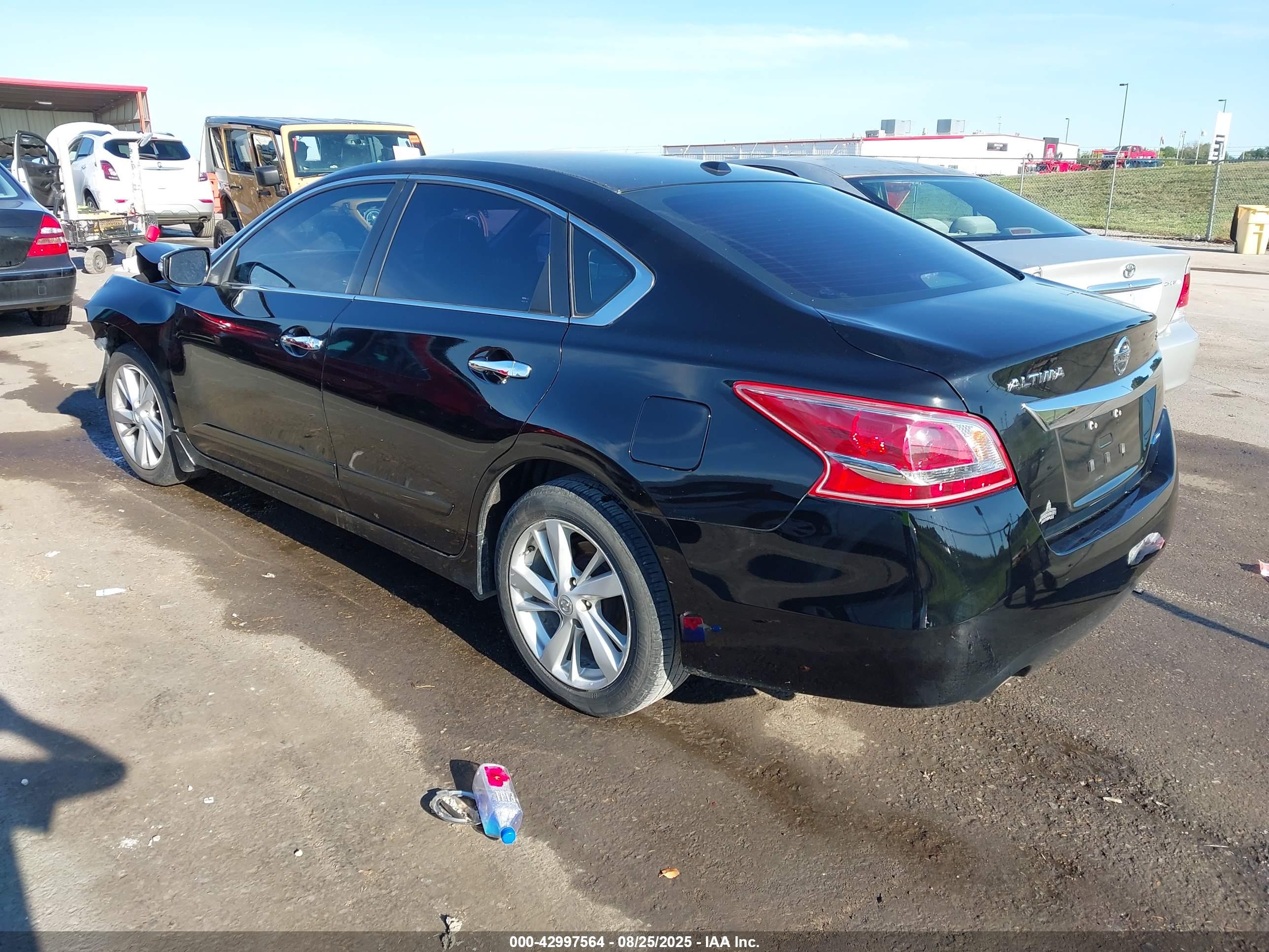 NISSAN ALTIMA image 3
