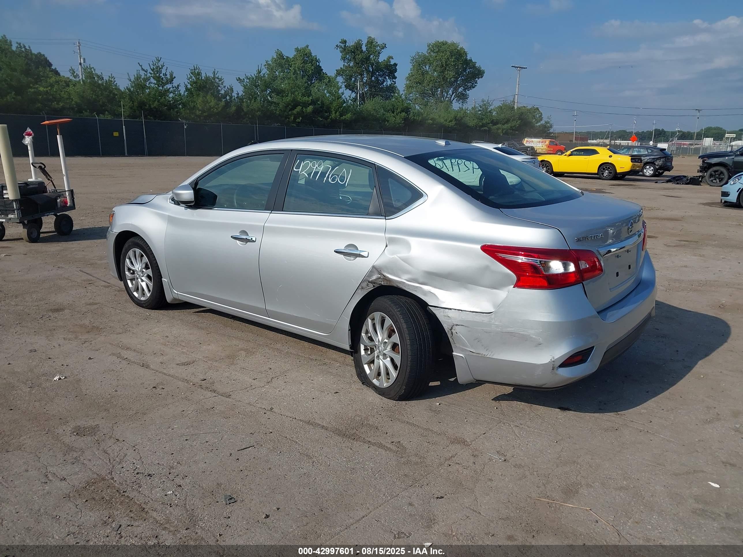 NISSAN SENTRA image 3