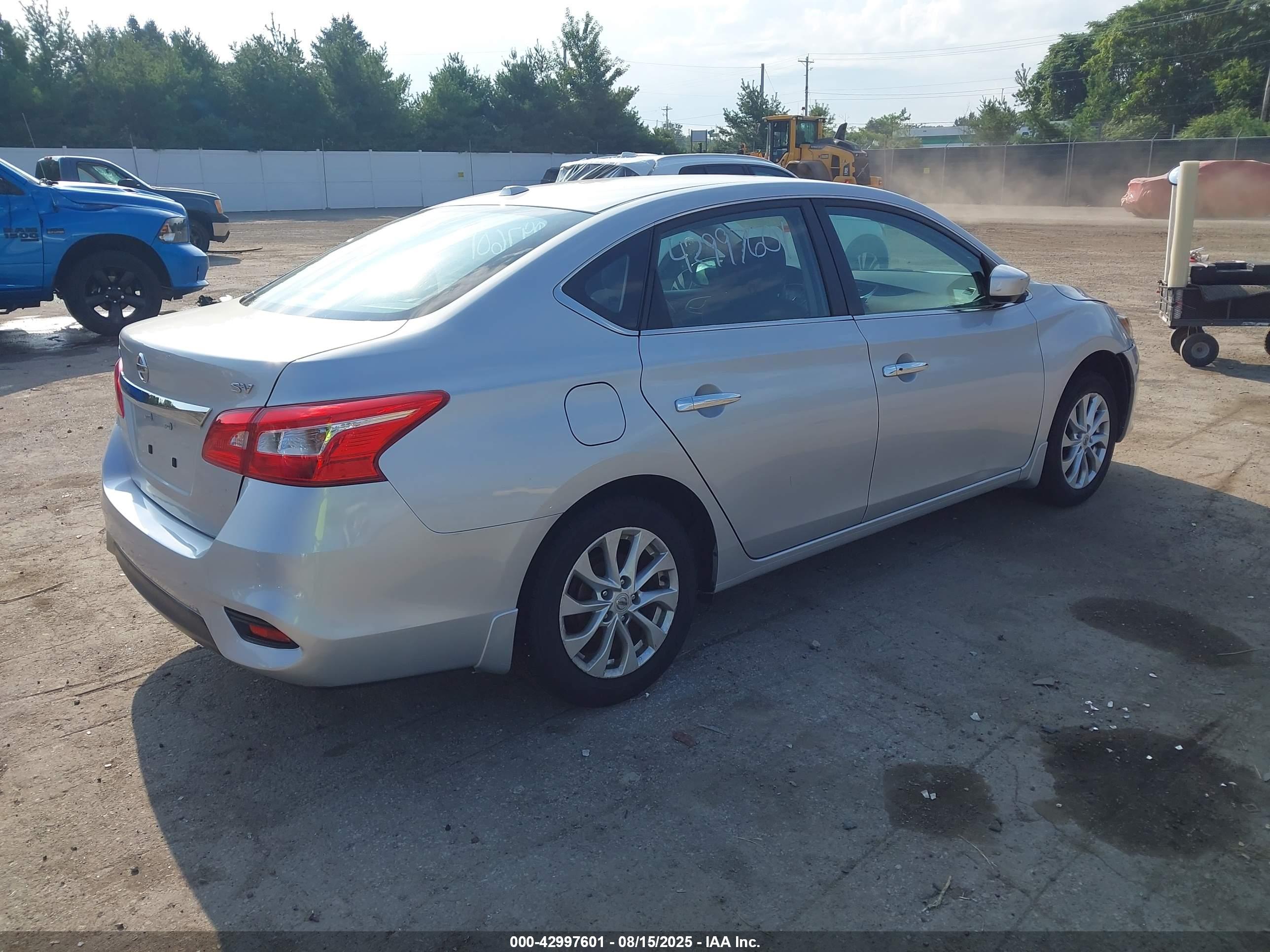 NISSAN SENTRA image 4