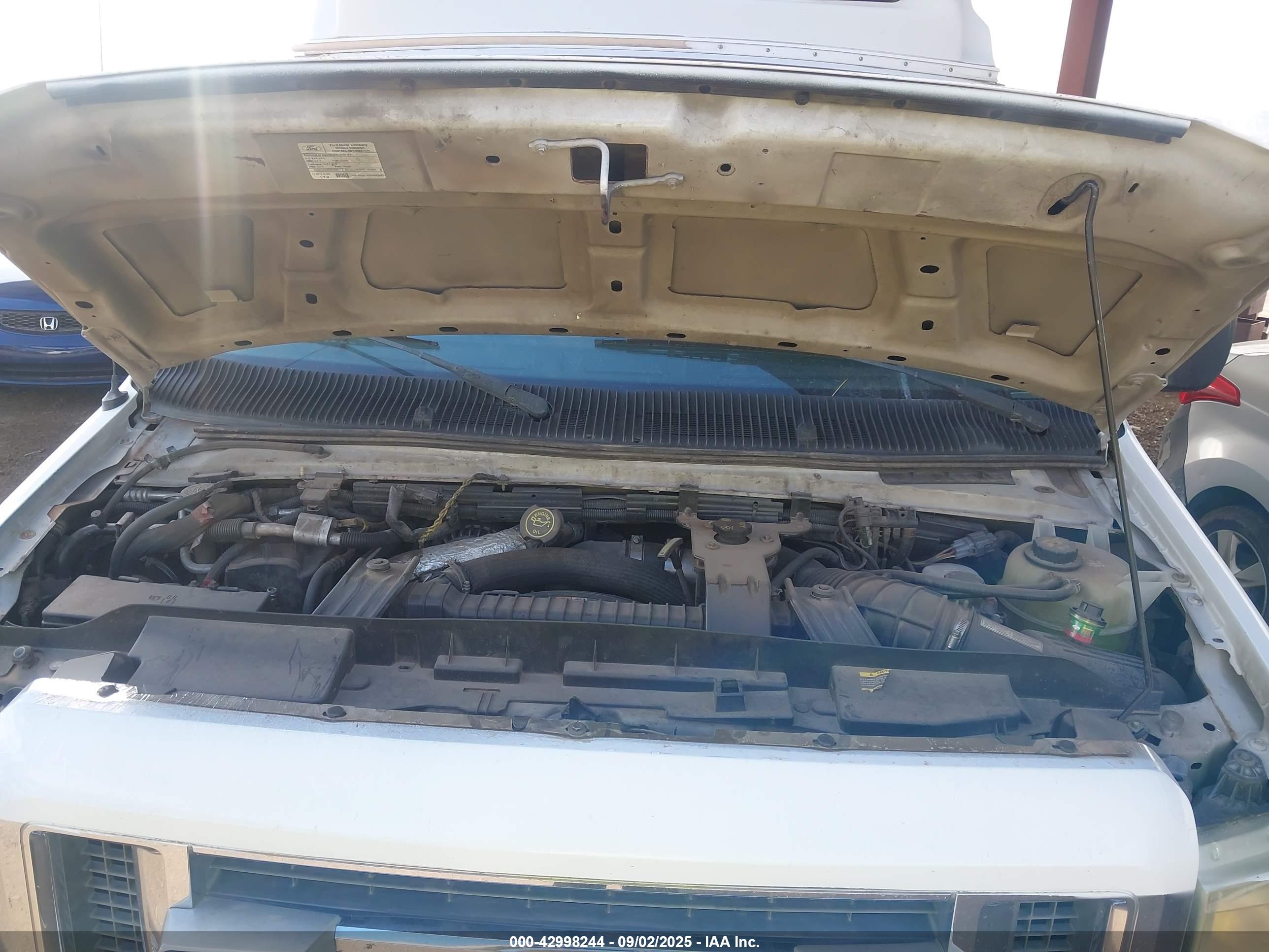 FORD E-350 image 10