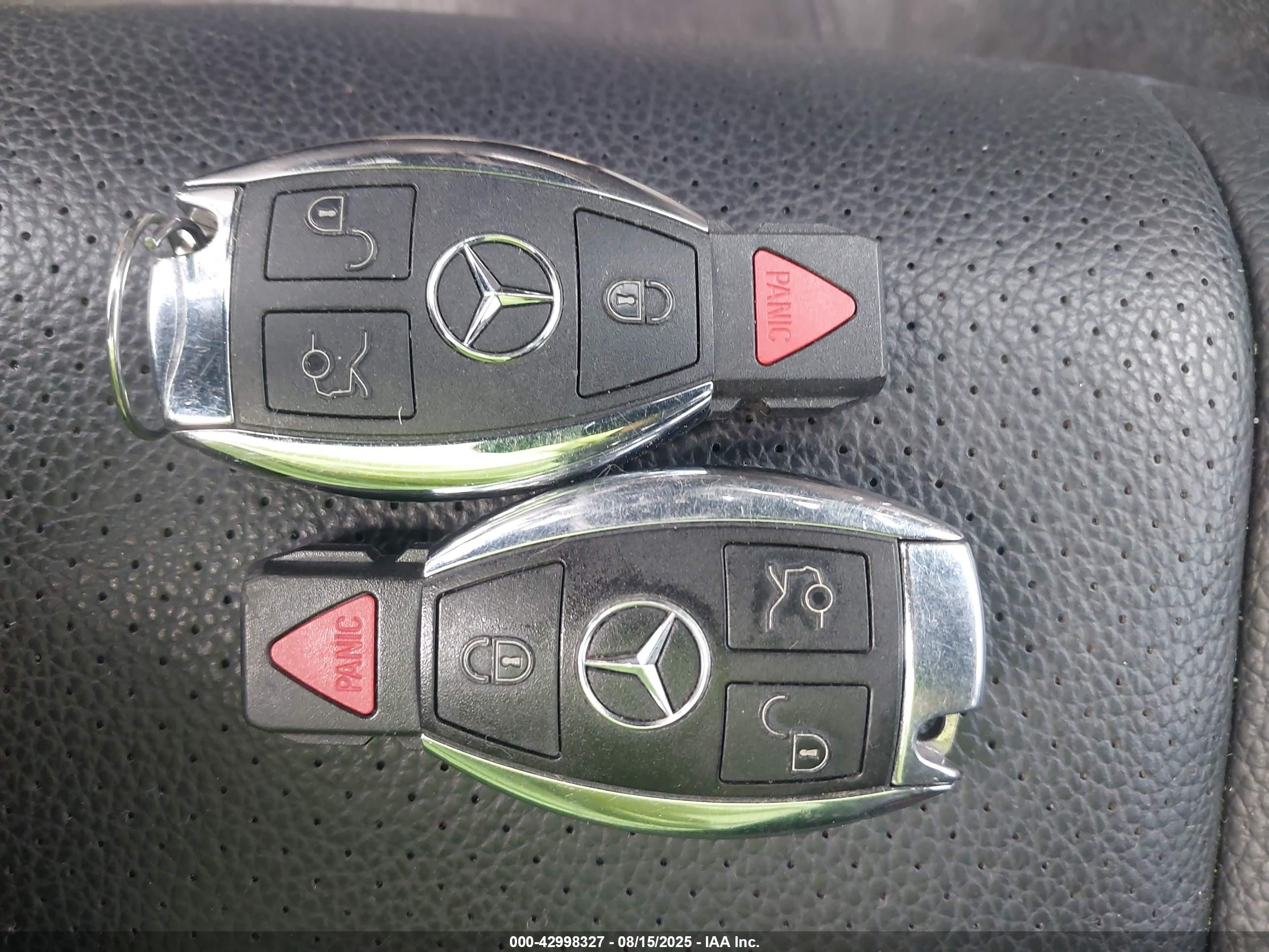 MERCEDES-BENZ GLK image 11