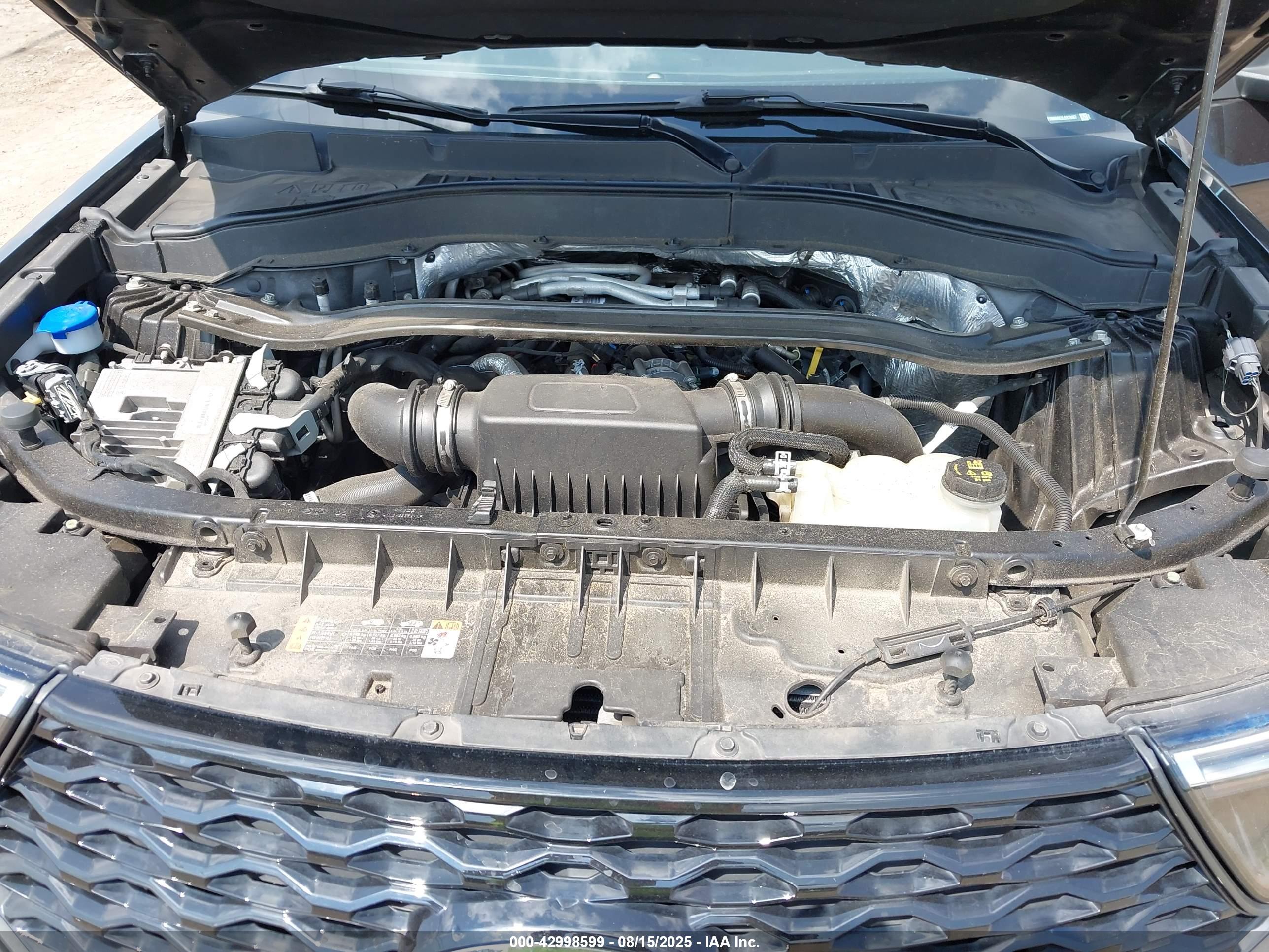 FORD EXPLORER image 10