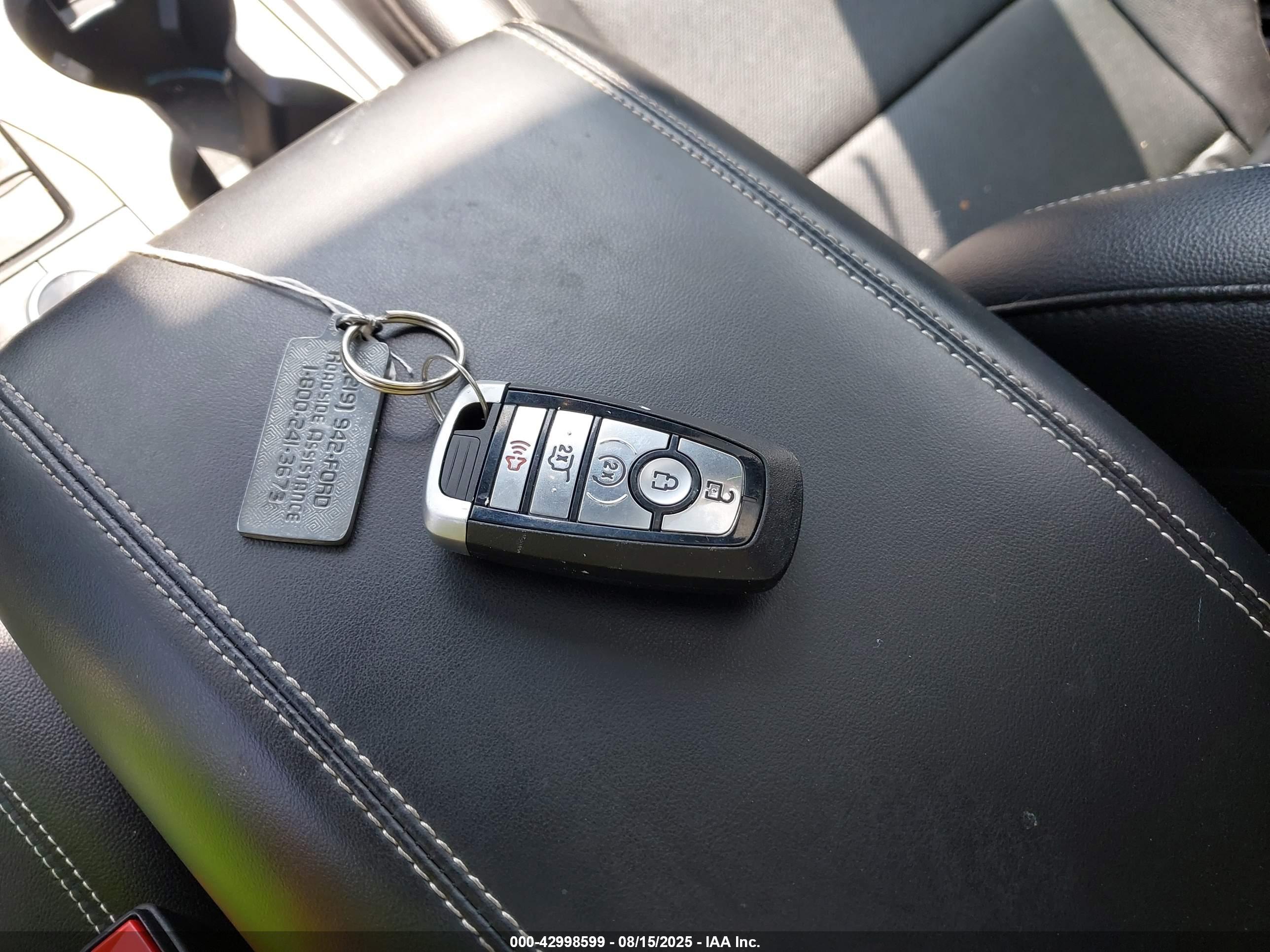 FORD EXPLORER image 11