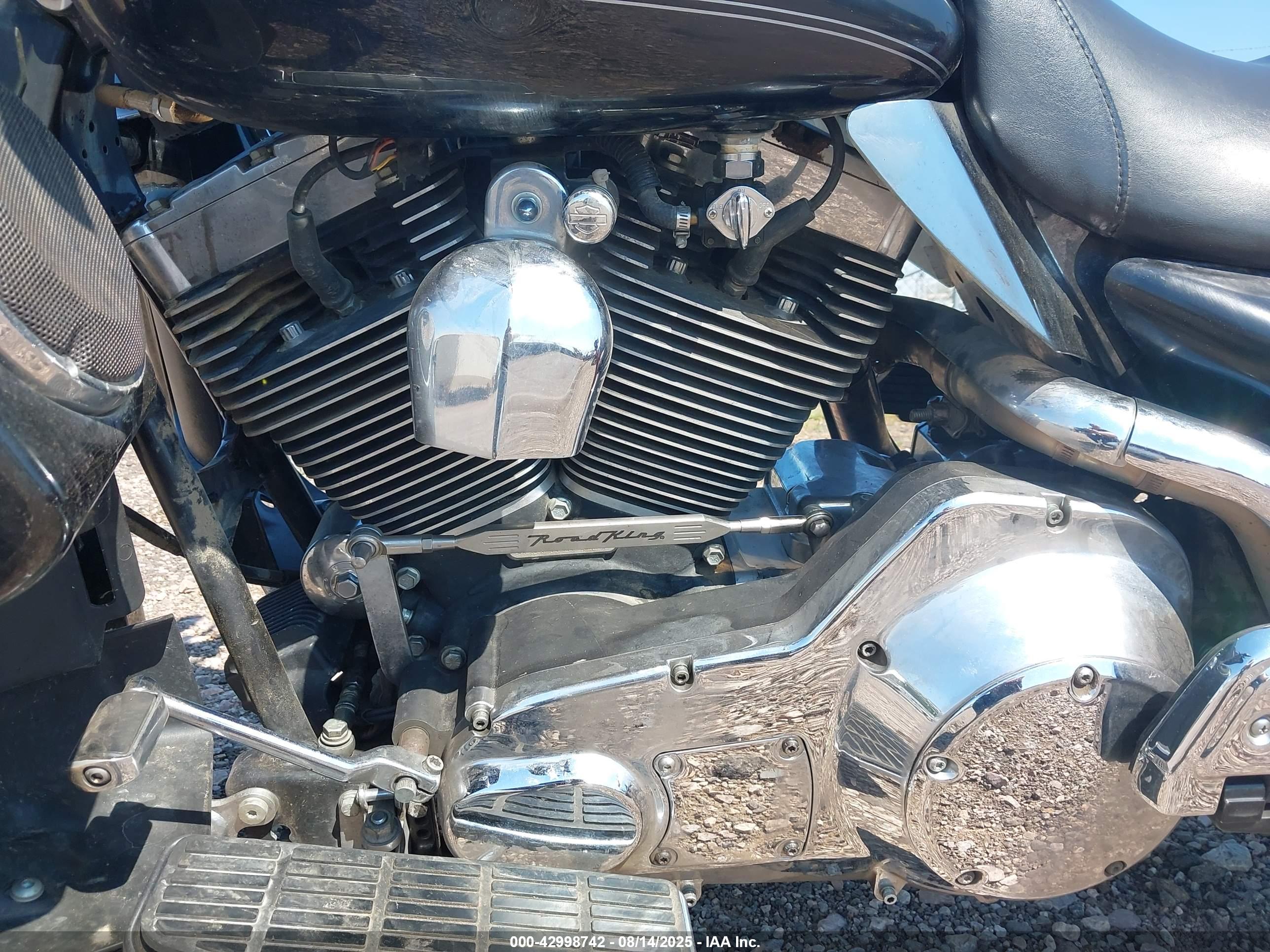 HARLEY-DAVIDSON FLHR image 9