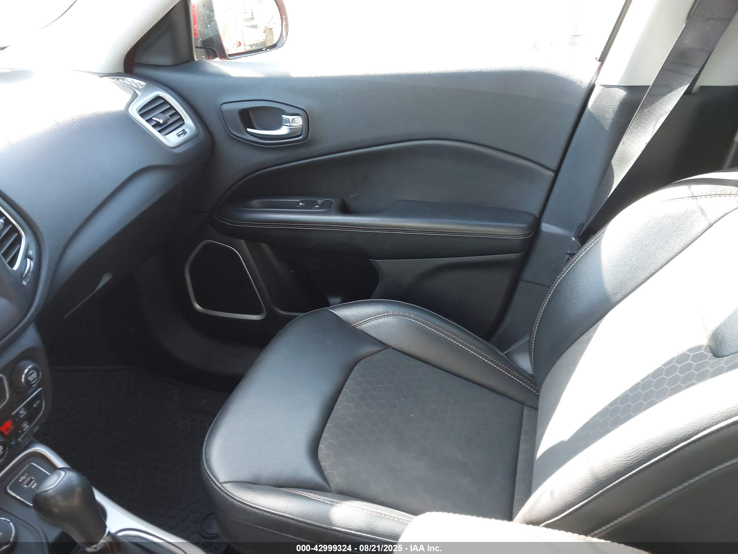 JEEP COMPASS image 5